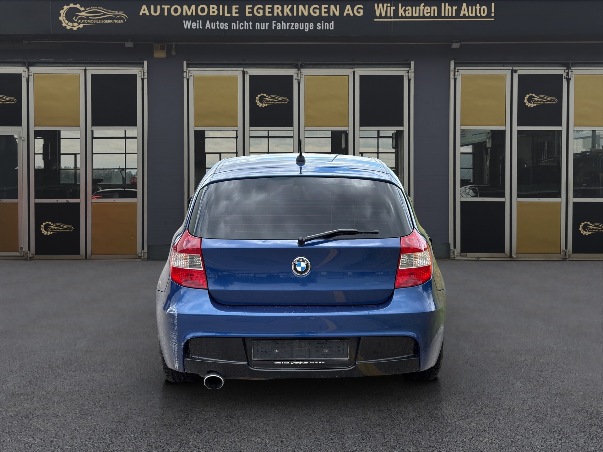BMW 120i M-Sportpaket-image-5