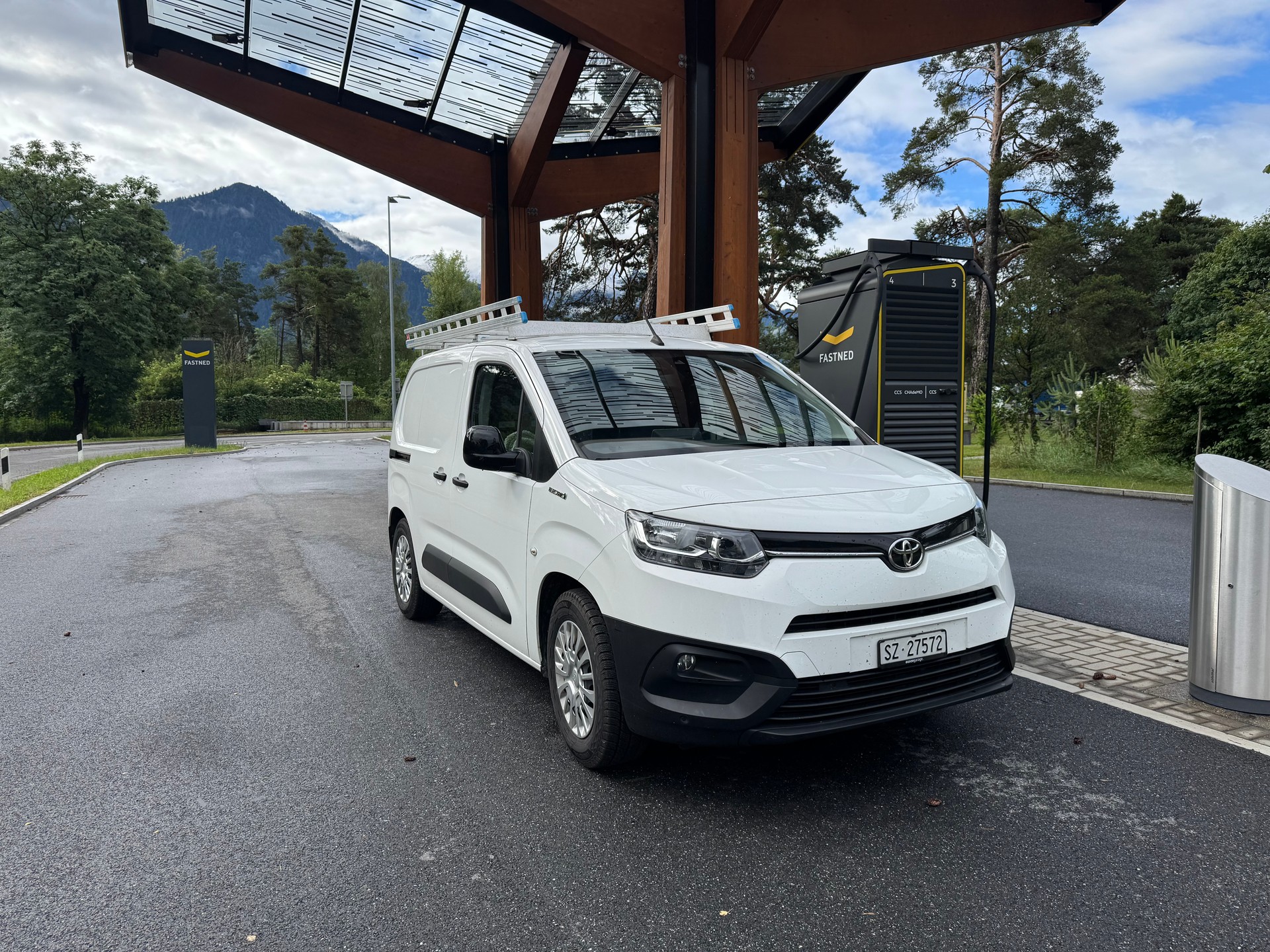 TOYOTA Proace City Van EV 50 kWh Active Medium-image-1