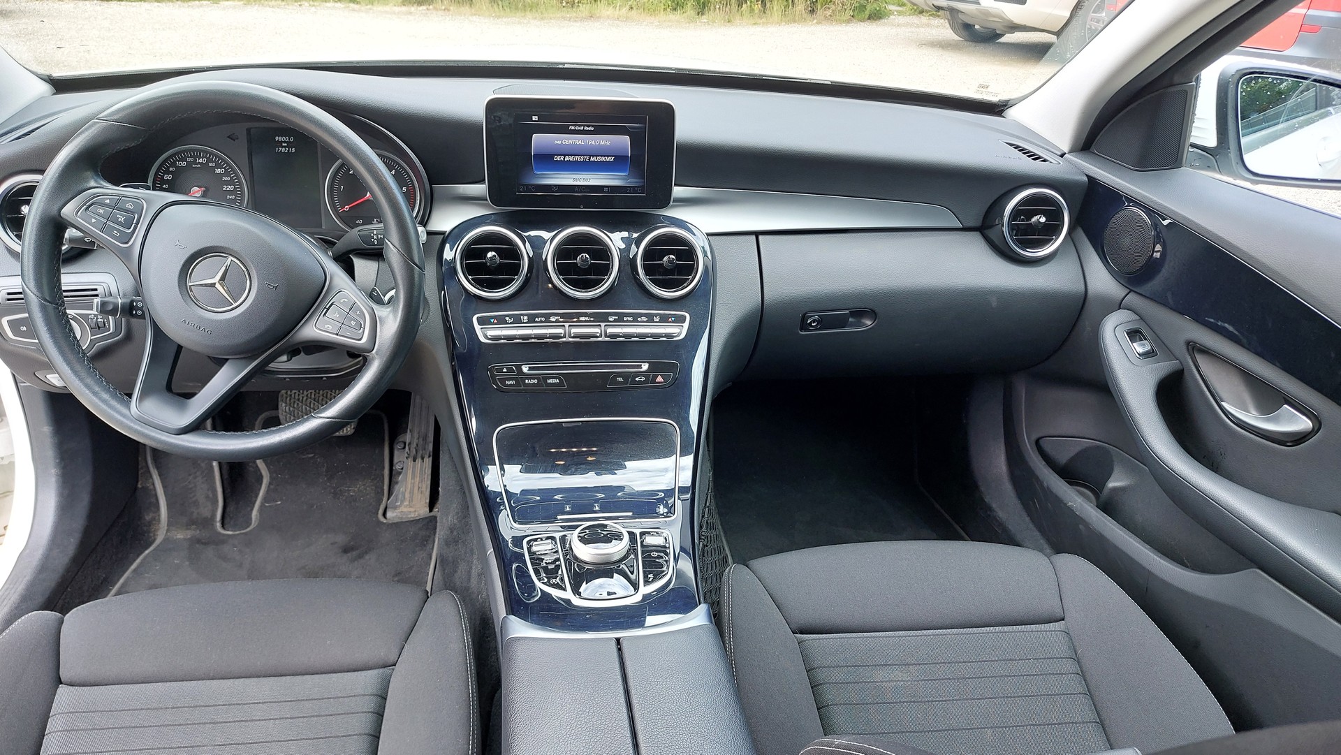 MERCEDES-BENZ C 200 BlueTEC Exclusive 7G-Tronic-image-10