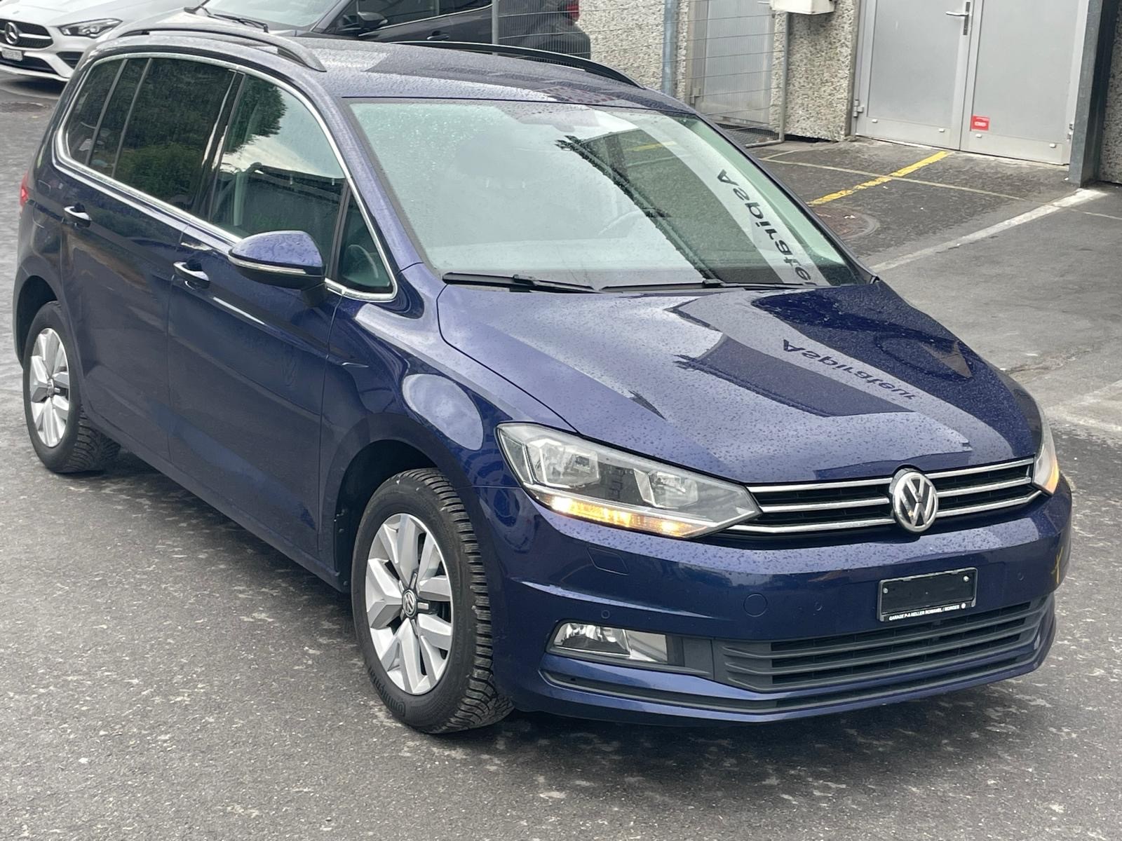 VW Touran 1.4 TSI BlueMotion Technology Highline DSG-image-0
