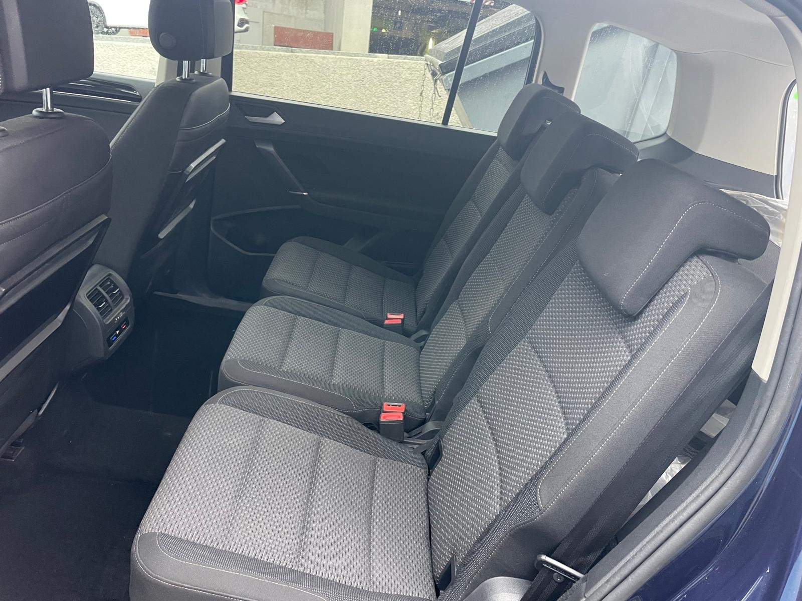 VW Touran 1.4 TSI BlueMotion Technology Highline DSG-image-2