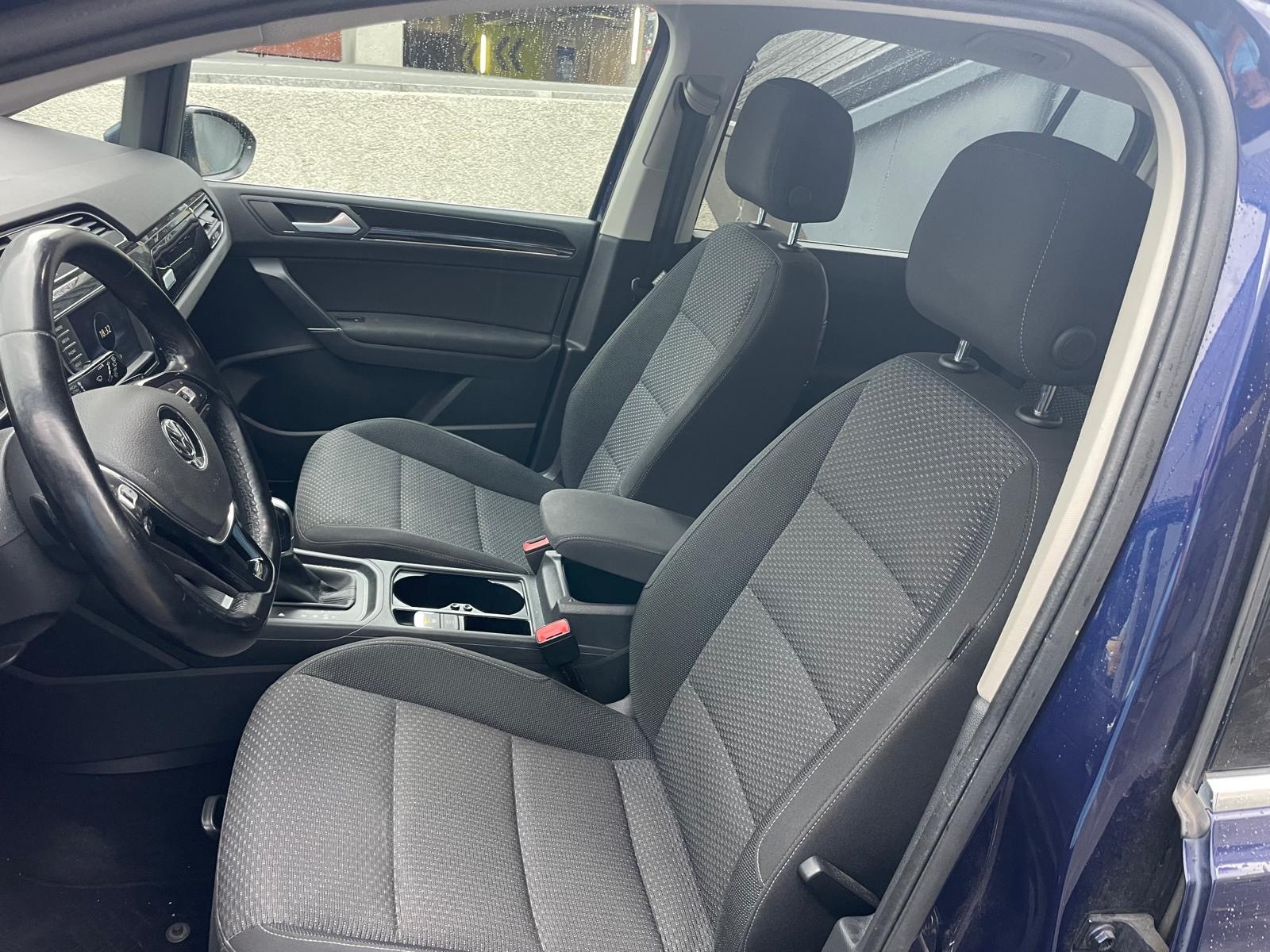 VW Touran 1.4 TSI BlueMotion Technology Highline DSG-image-4