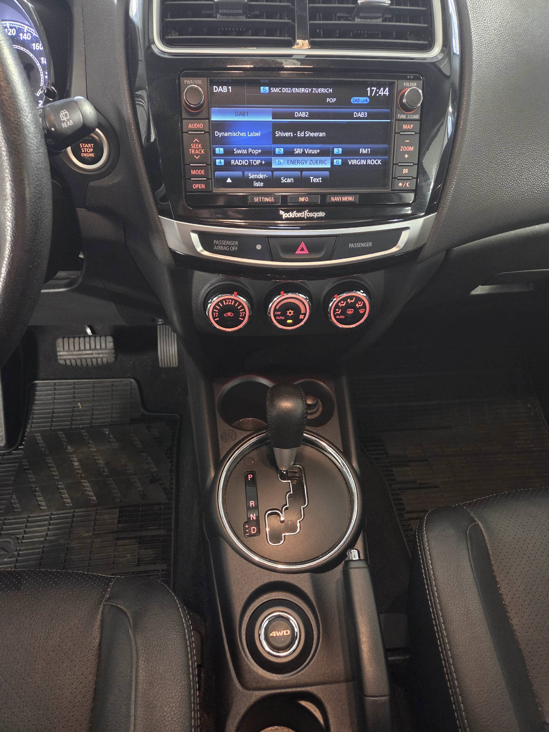 MITSUBISHI ASX 2.2 DID Celebration 300K 4x4-image-8