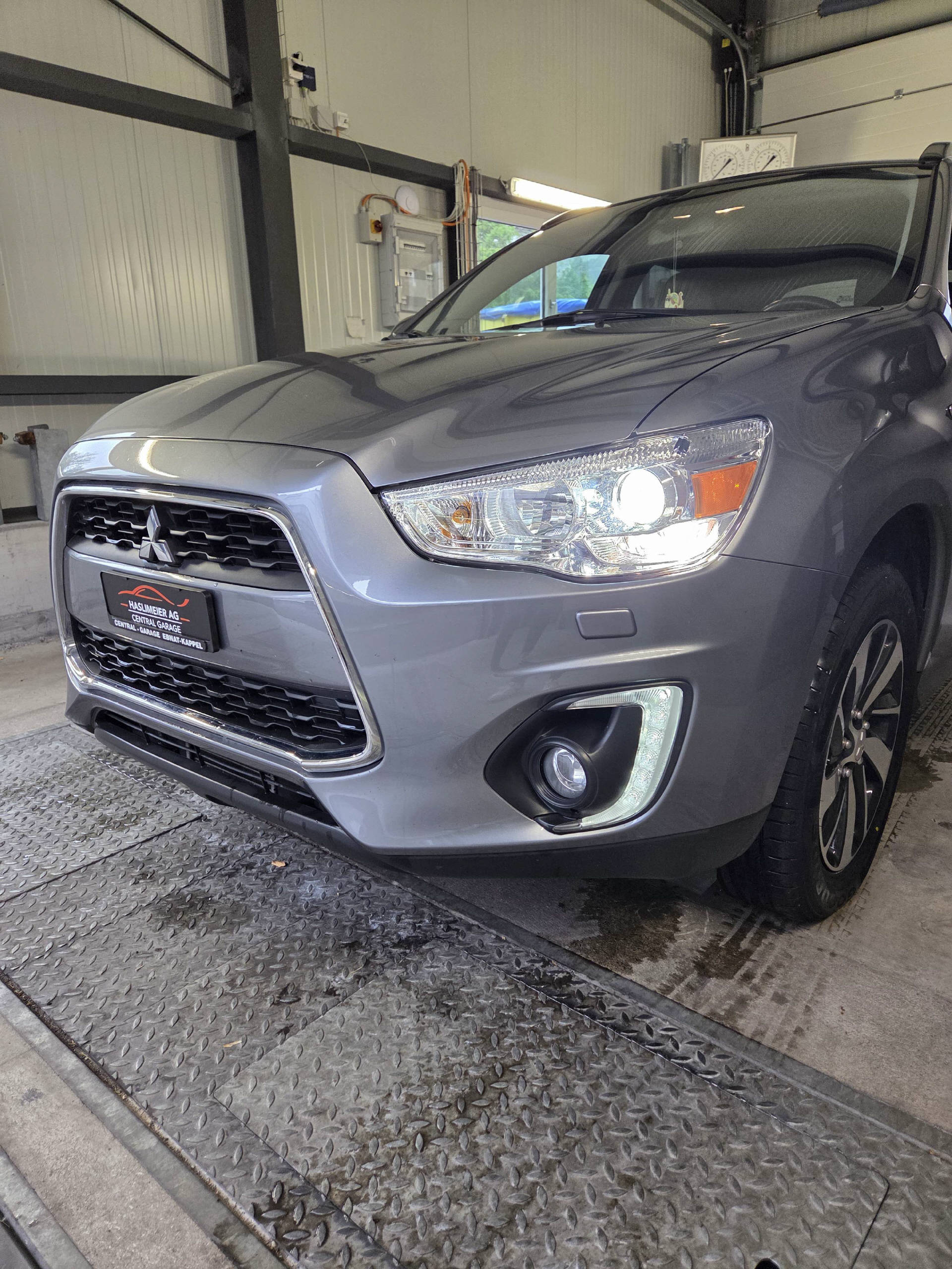 MITSUBISHI ASX 2.2 DID Celebration 300K 4x4-image-13