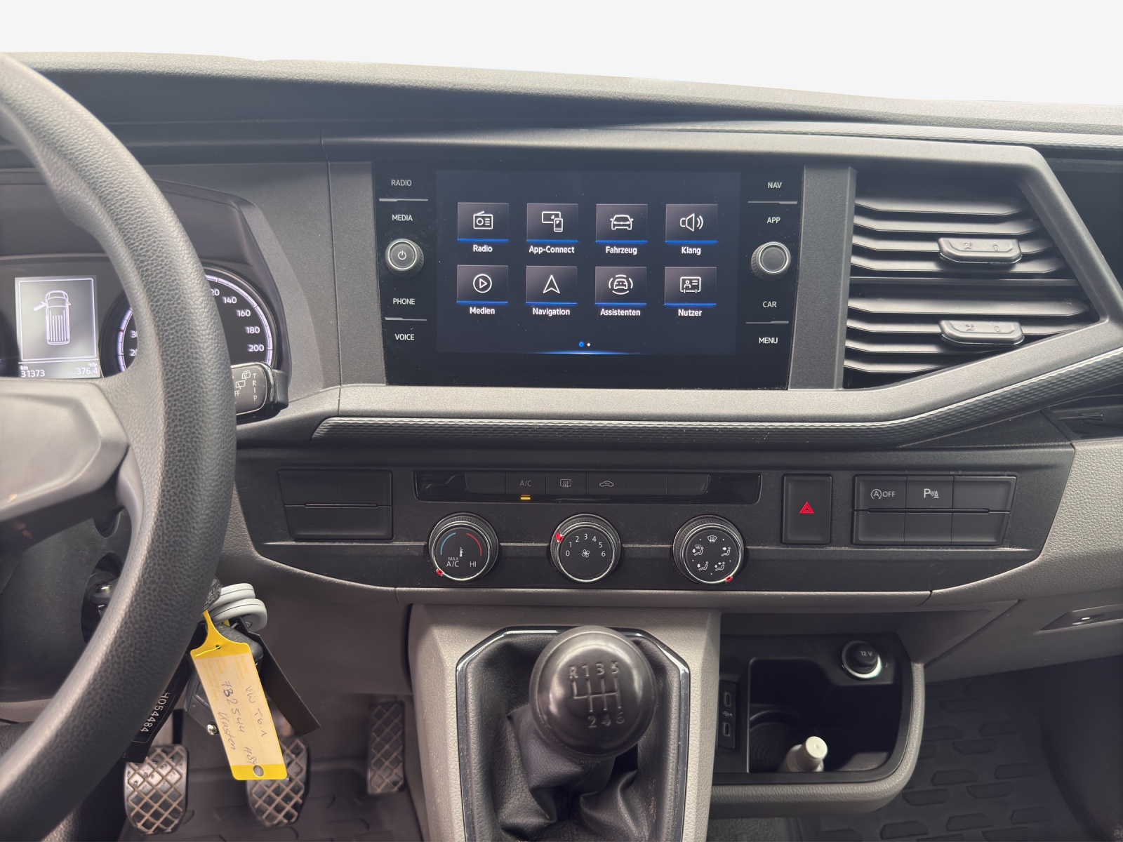 VW T6.1 2.0 TDI 4Motion-image-9