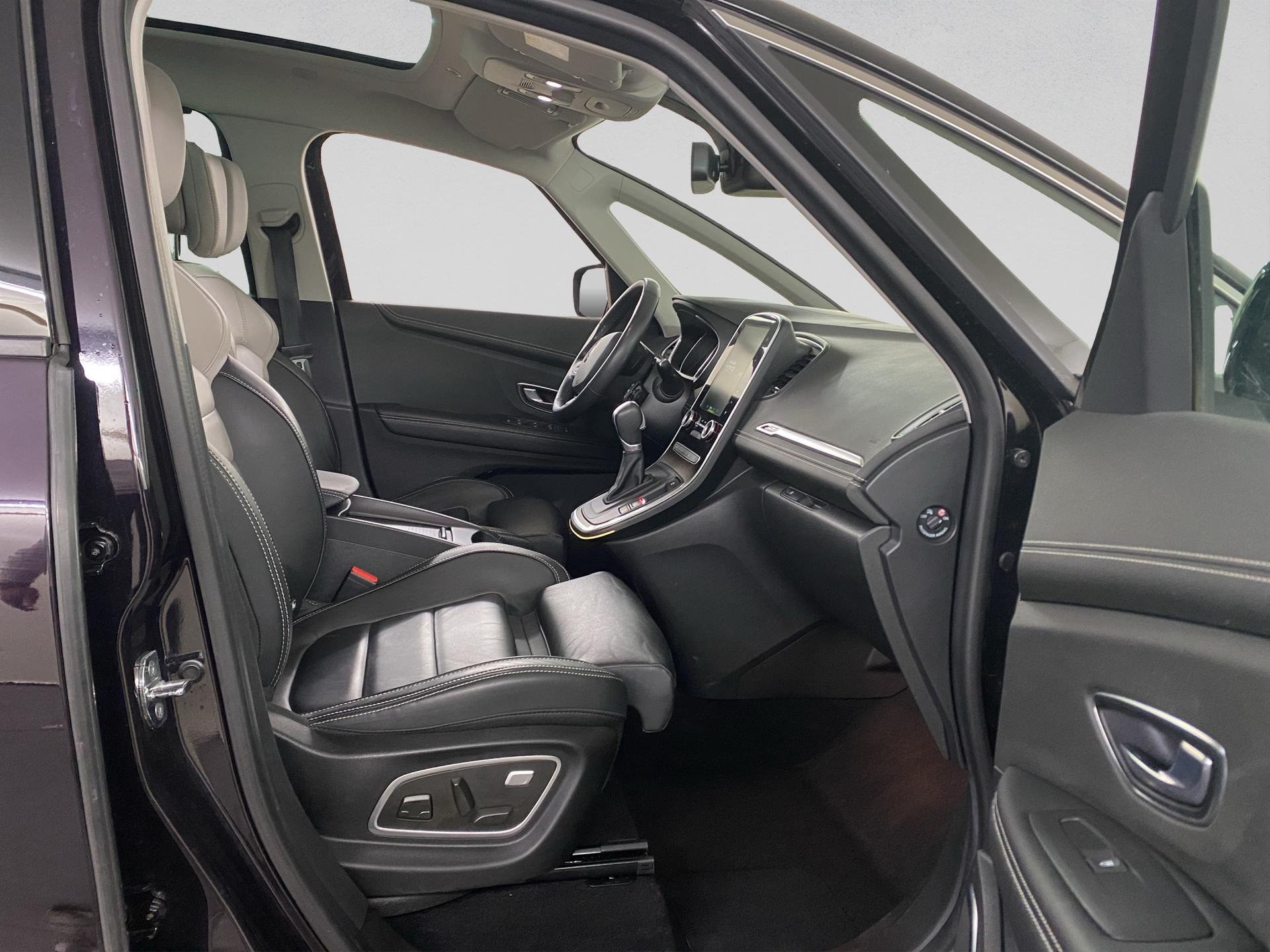 RENAULT Scénic 1.6 dCi Initiale Paris EDC-image-20