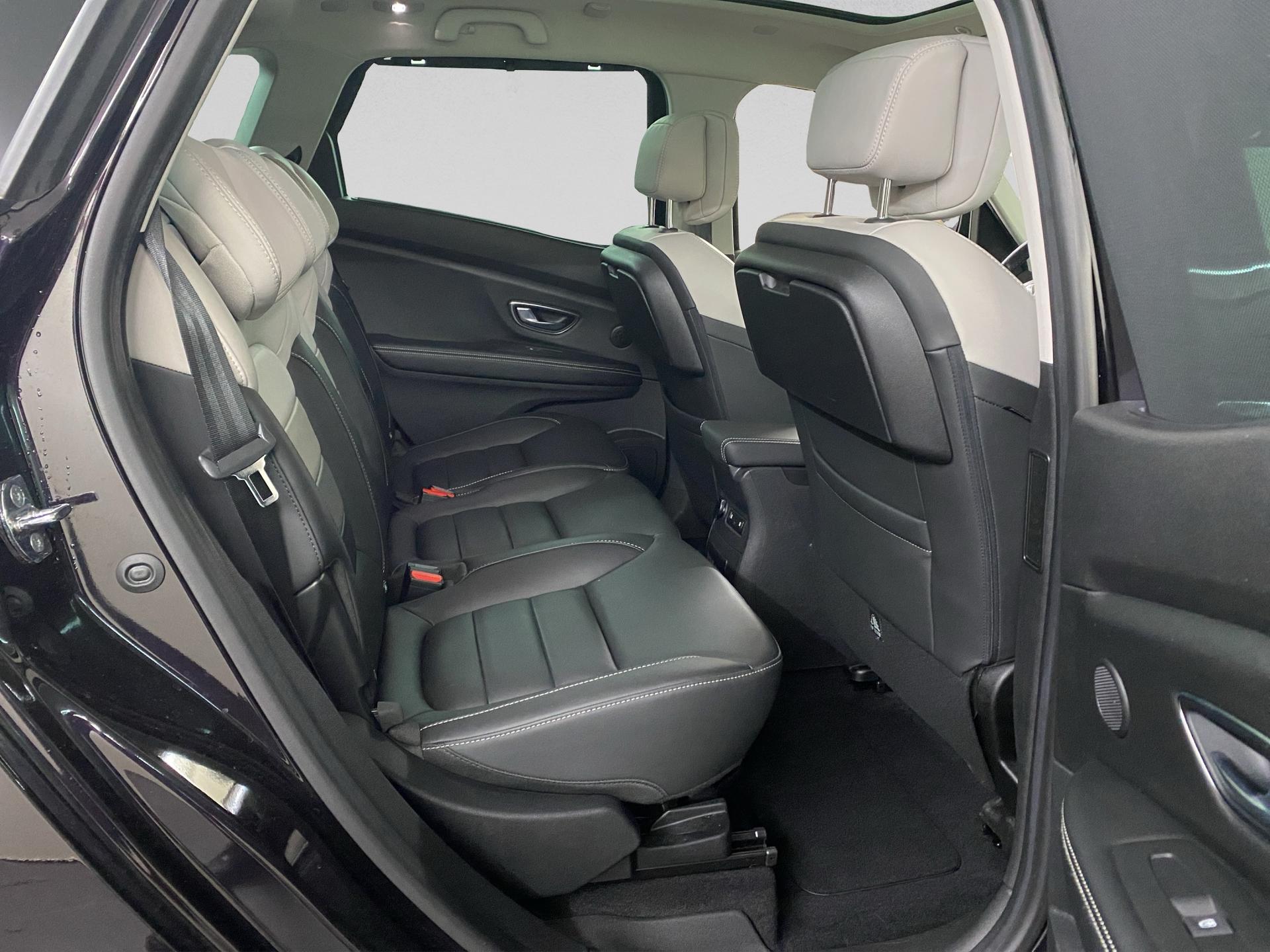 RENAULT Scénic 1.6 dCi Initiale Paris EDC-image-22