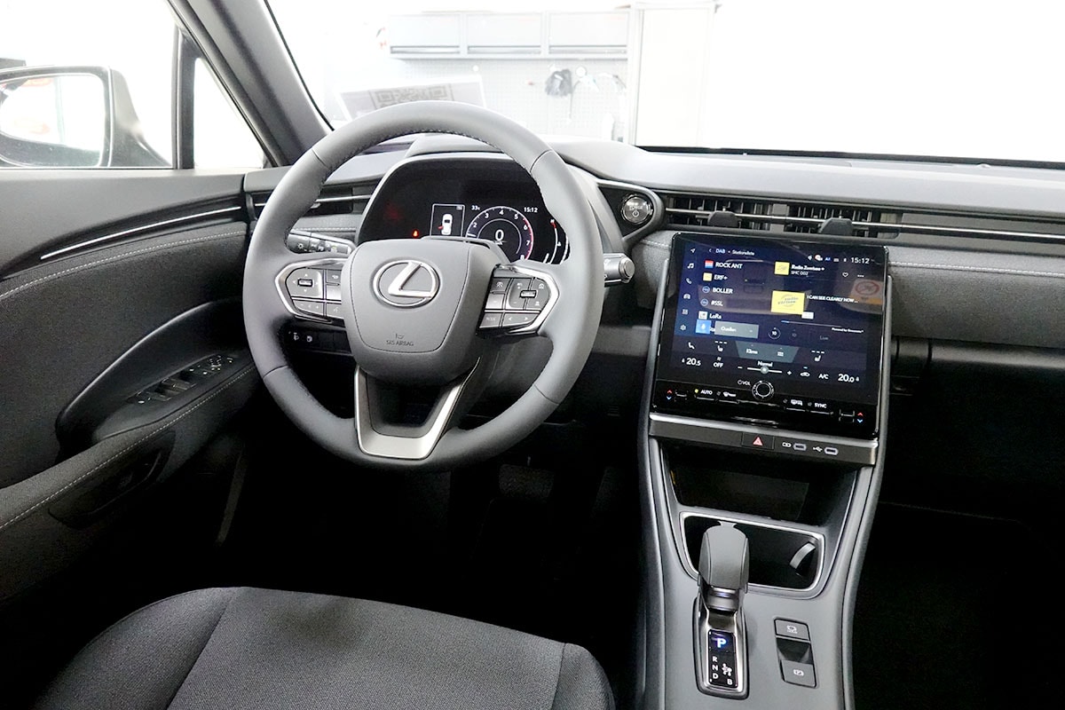 LEXUS LBX FWD Impression CVT-image-7