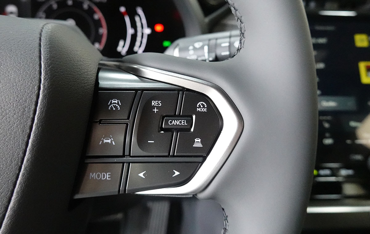 LEXUS LBX FWD Impression CVT-image-12