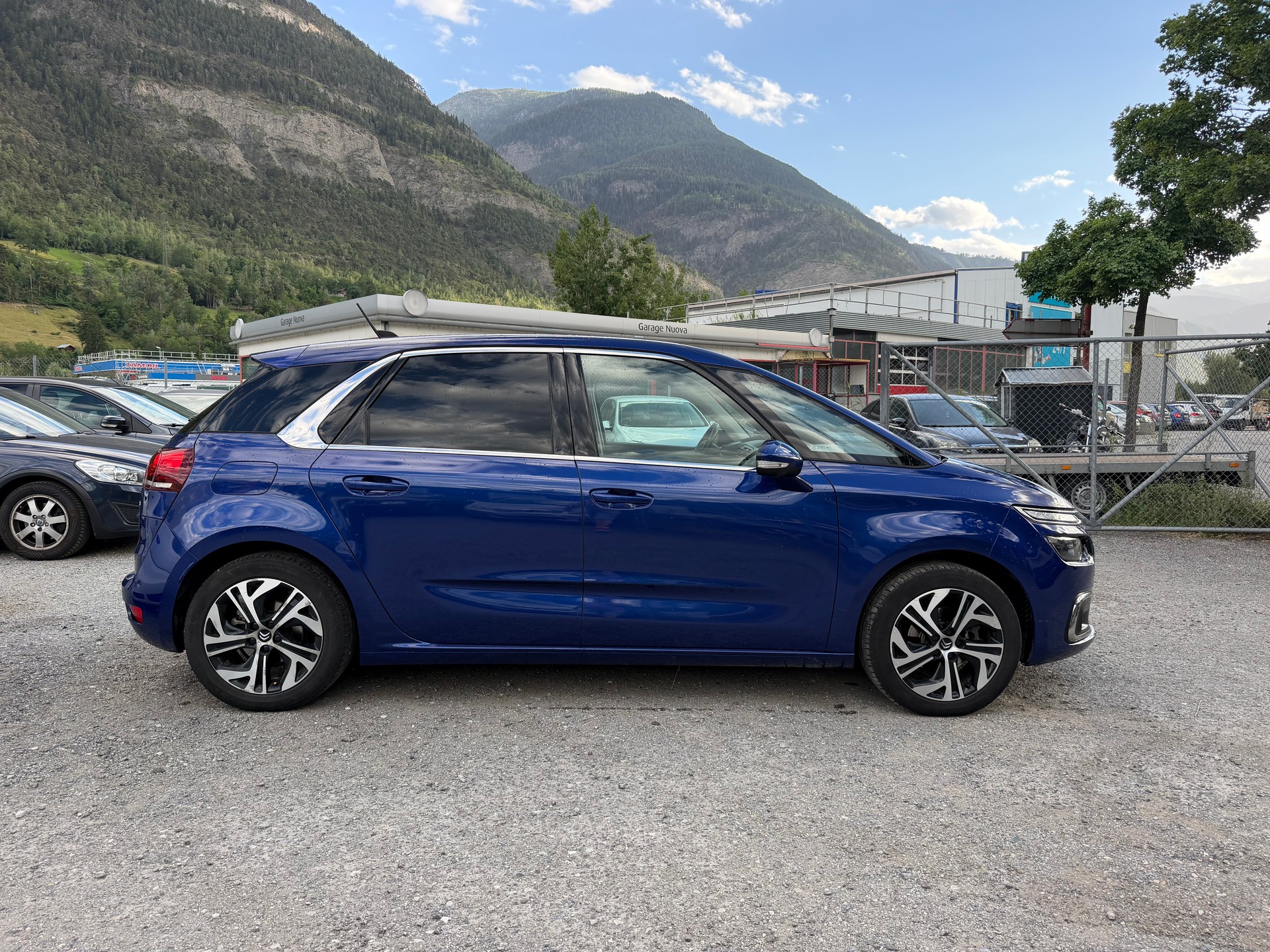CITROEN C4 Spacetourer 1.2 Pure Tech Feel Edition-image-4