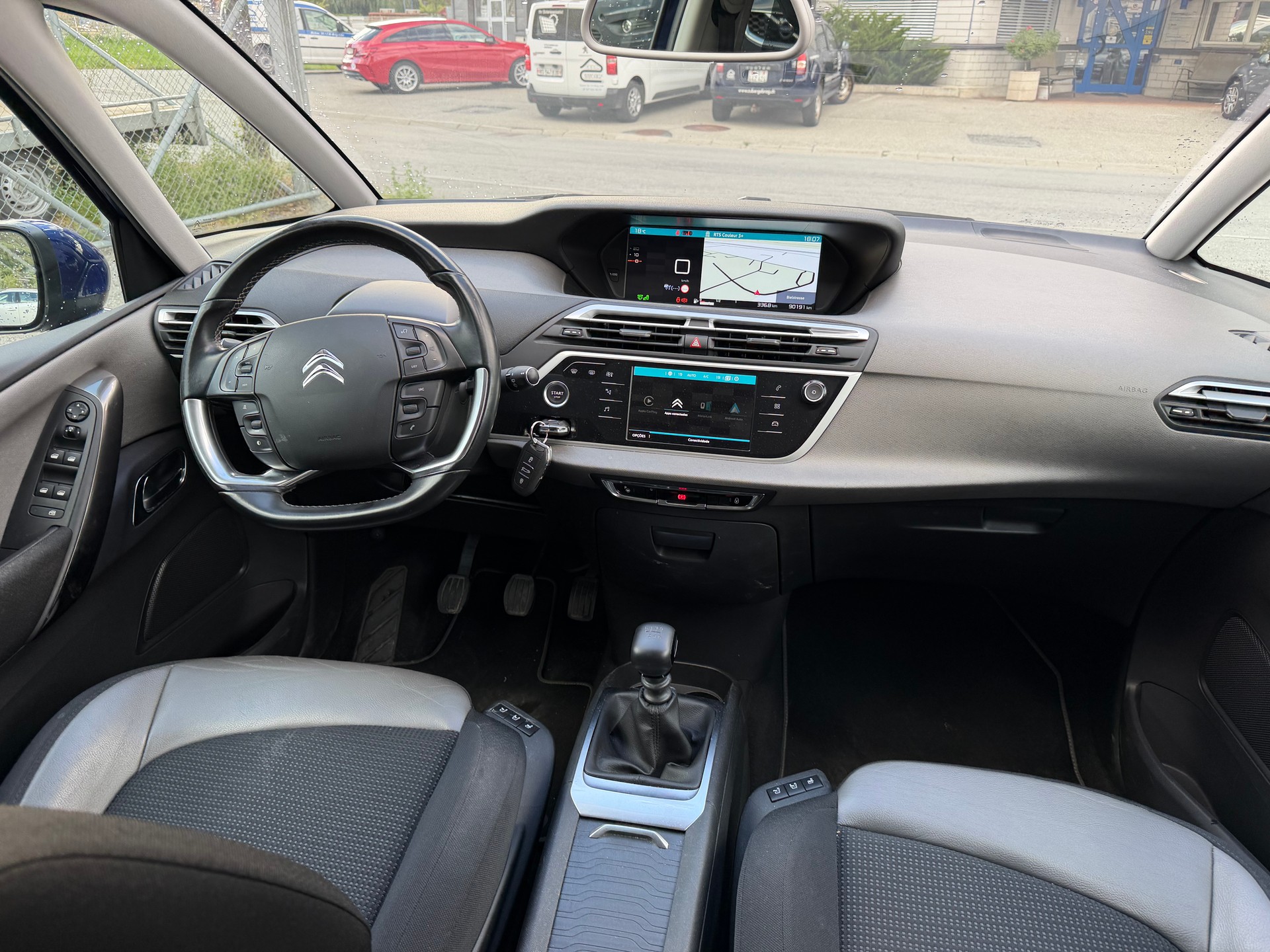 CITROEN C4 Spacetourer 1.2 Pure Tech Feel Edition-image-6