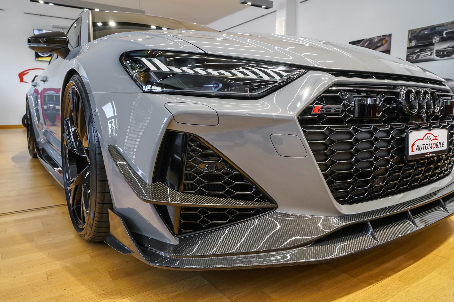 AUDI RS6 Avant 4.0 TFSI V8 quattro Carbon Bodykit-image-4