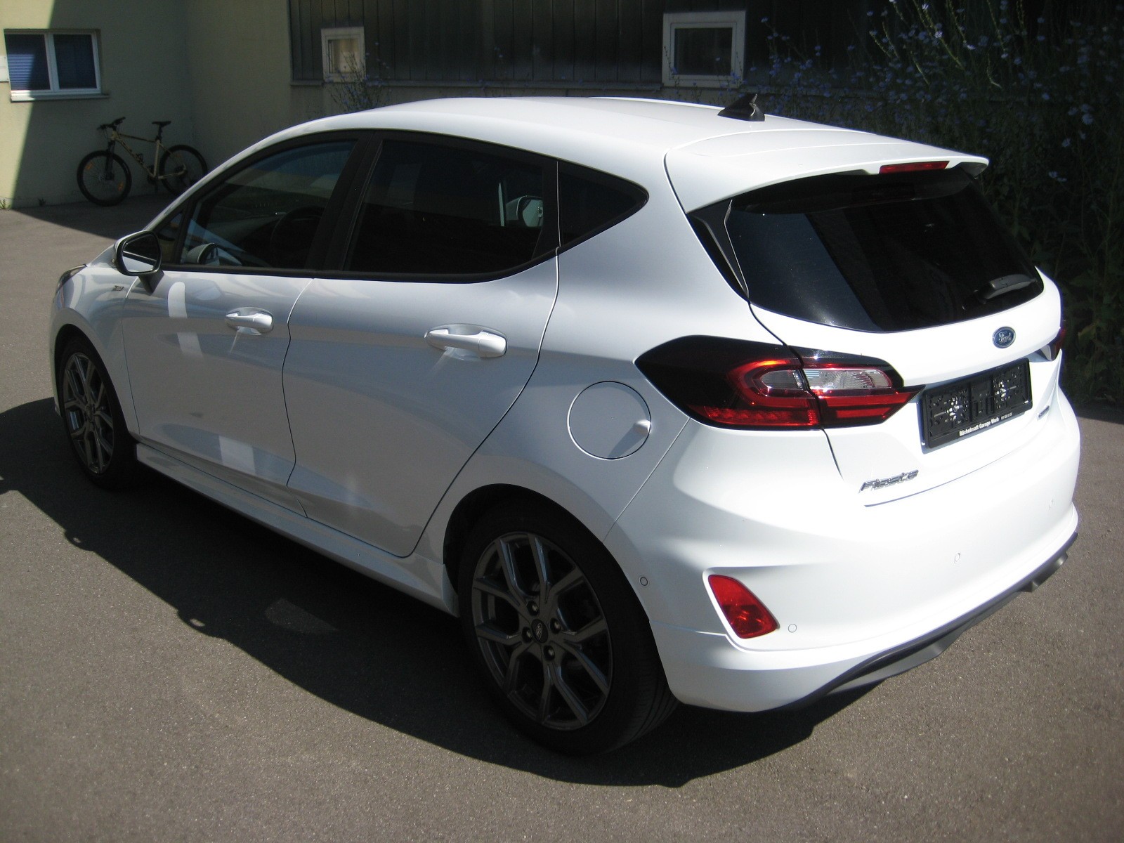 FORD Fiesta 1.0 SCTi MHEV ST Line X Automat-image-2