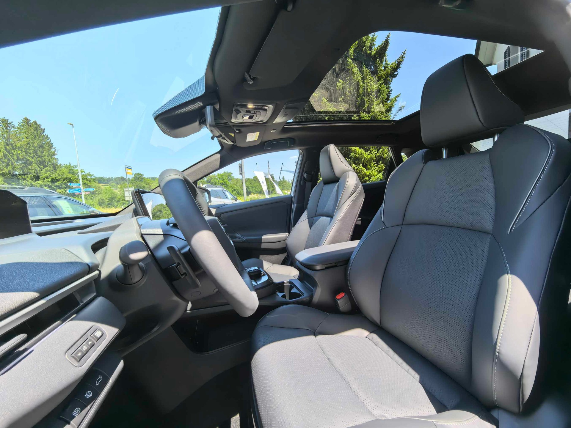 SUBARU Solterra eV Luxury 73,1kWh AWD-image-8