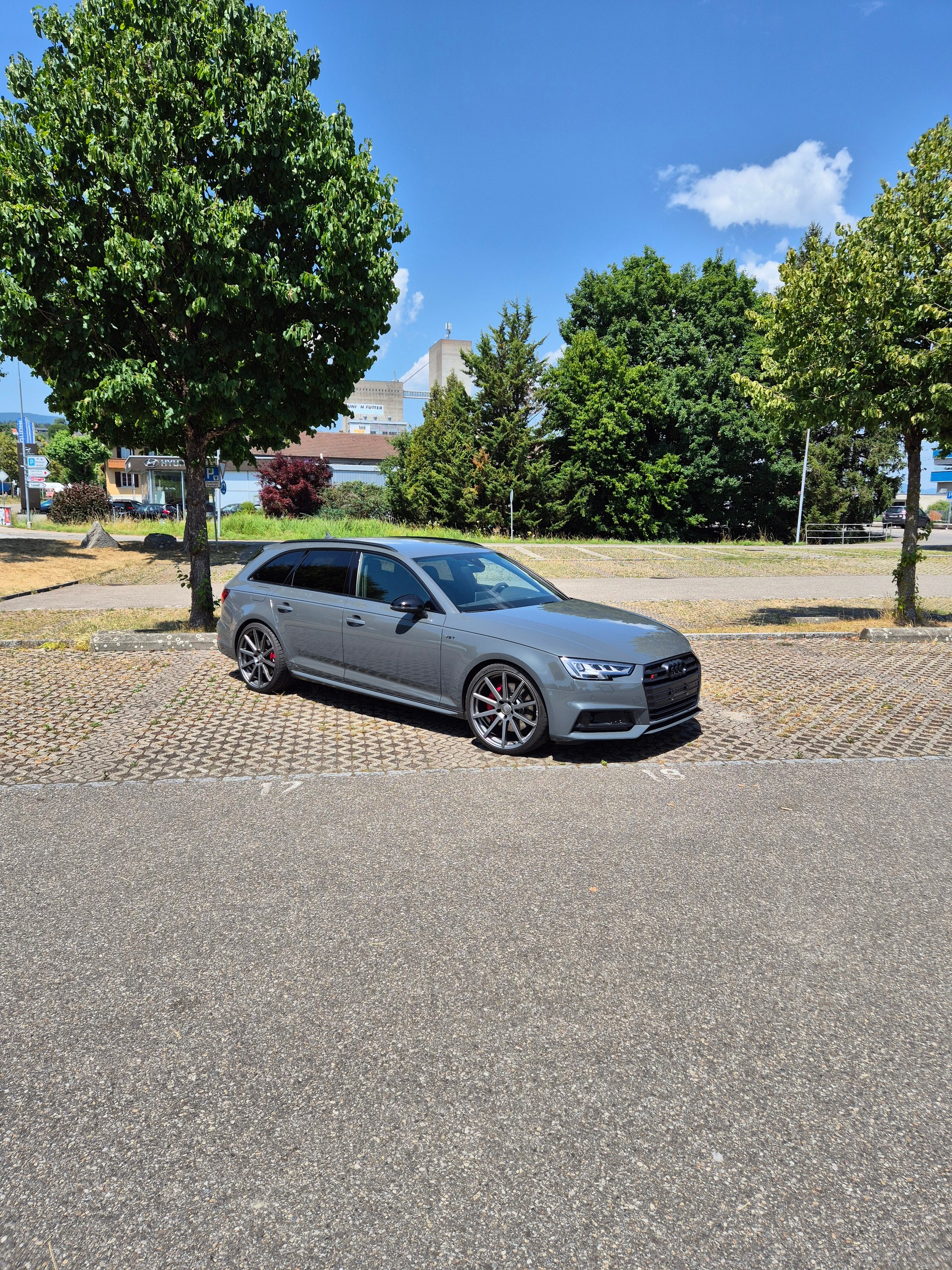 AUDI 3.0 V6 TFSI quattro S-Tronic-image-0