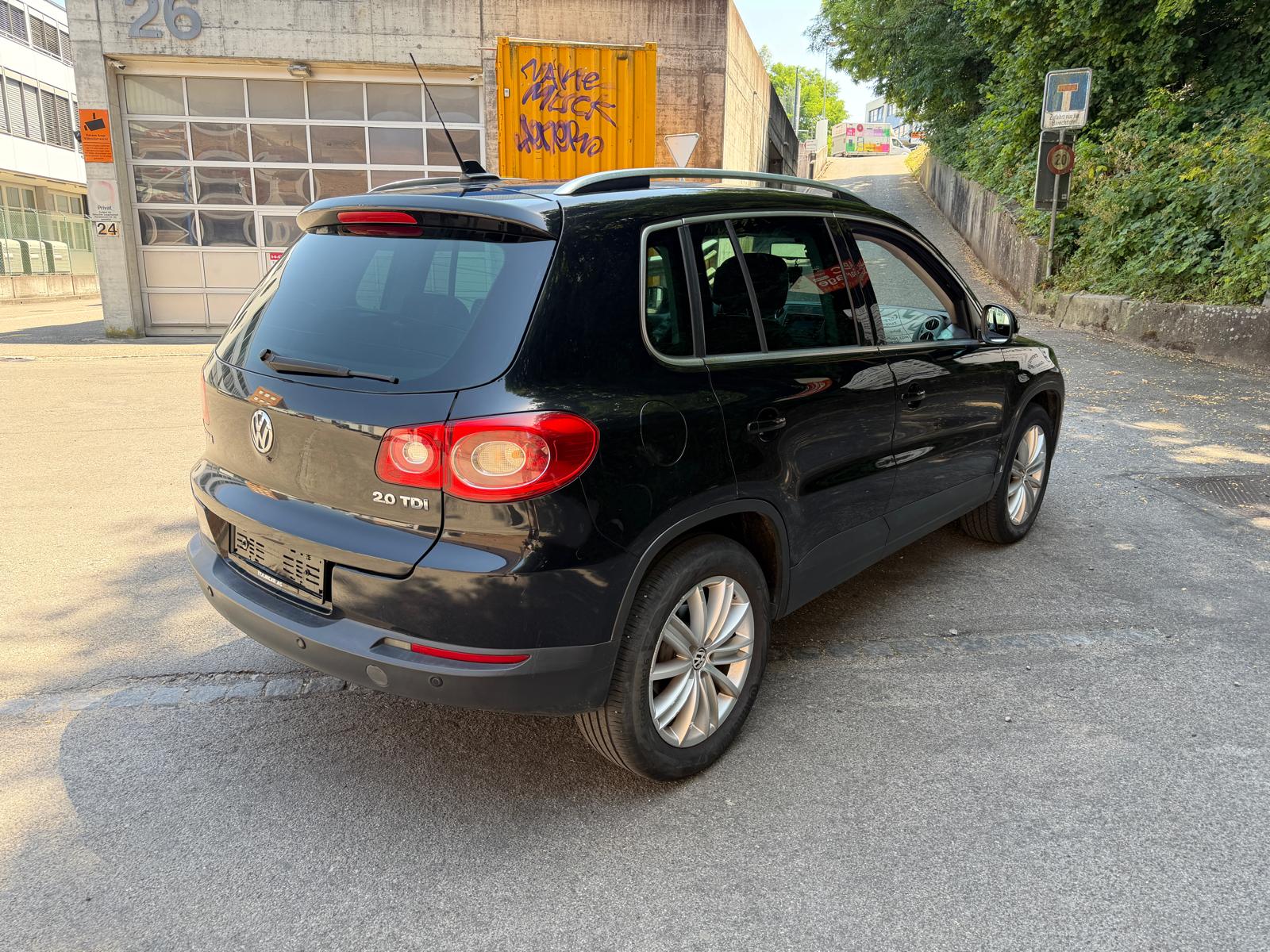 VW Tiguan 2.0 TDI Sport&Style-image-2