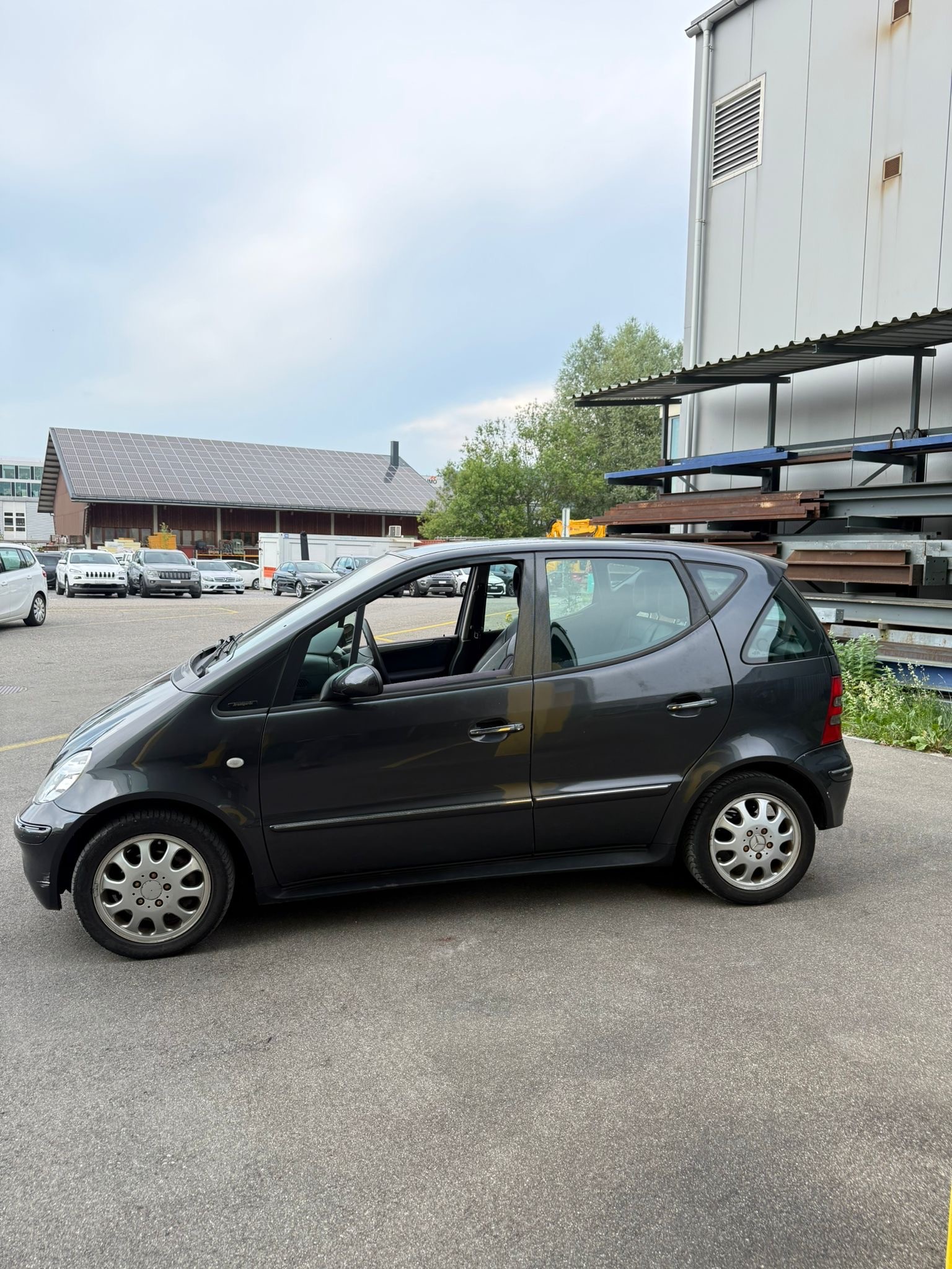 MERCEDES-BENZ A 160 Avantgarde-image-3