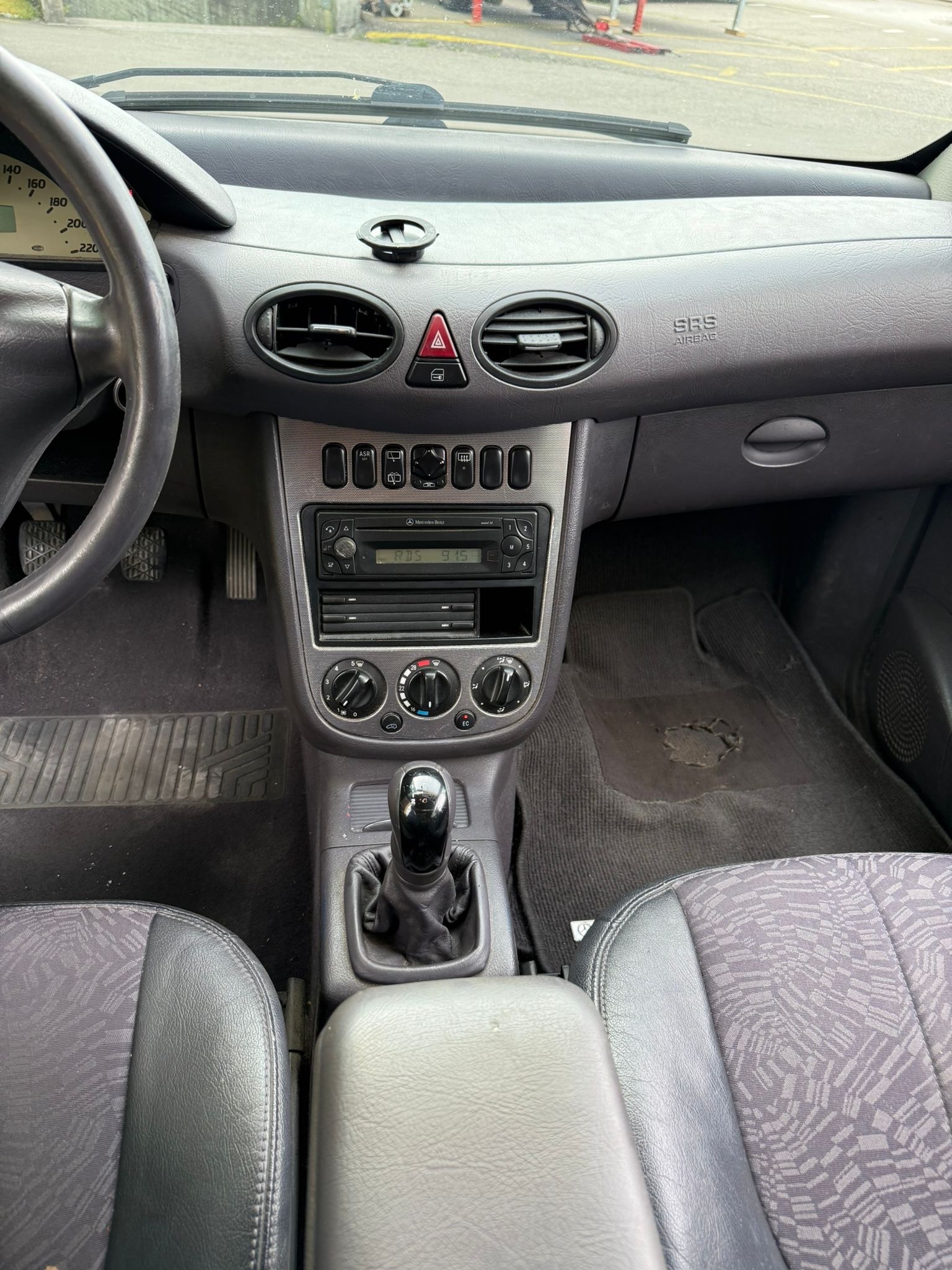 MERCEDES-BENZ A 160 Avantgarde-image-9