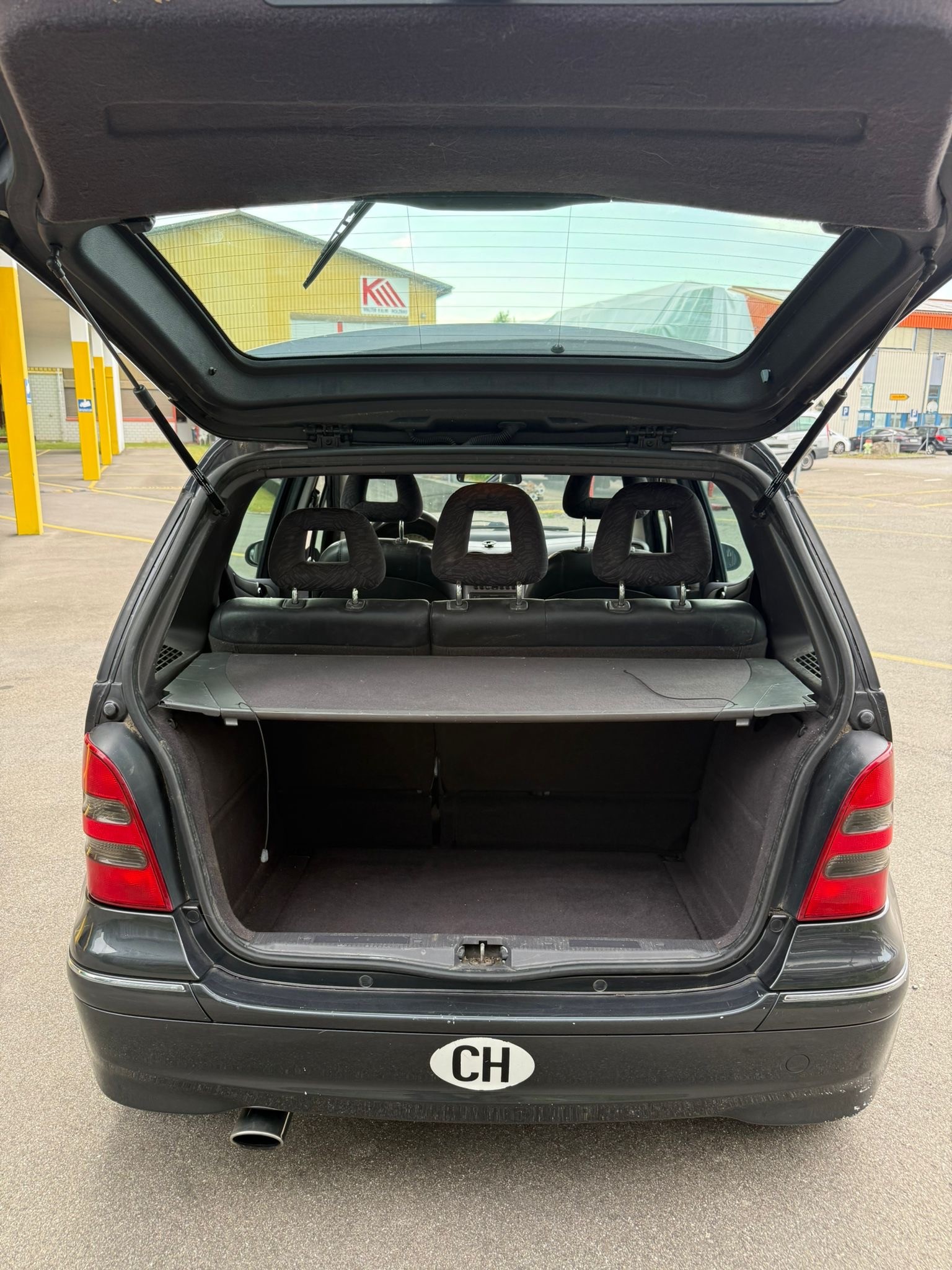 MERCEDES-BENZ A 160 Avantgarde-image-12