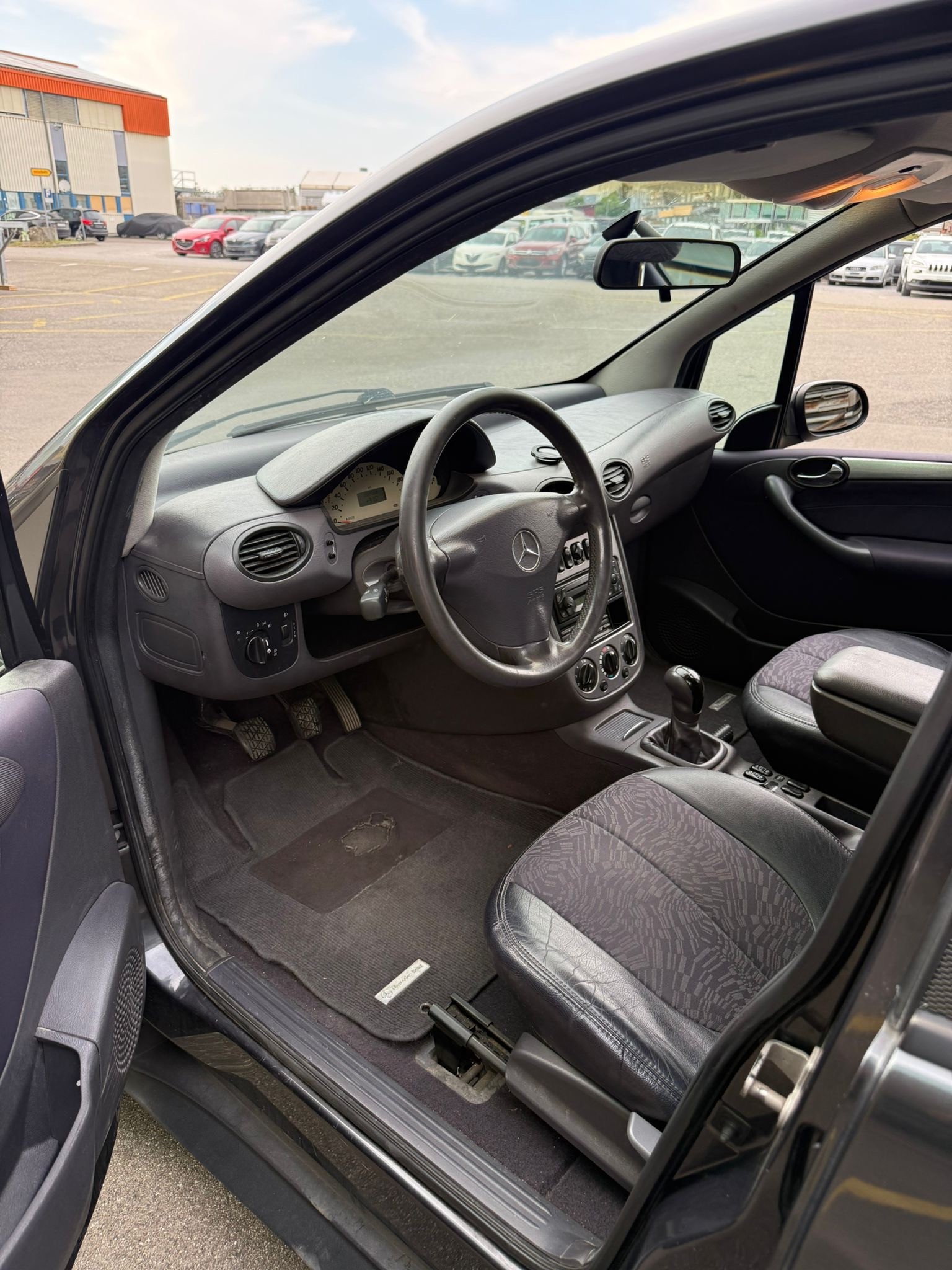 MERCEDES-BENZ A 160 Avantgarde-image-7