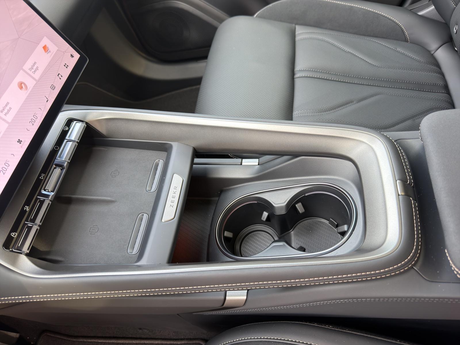 ZEEKR 7GT Privilege AWD-image-12
