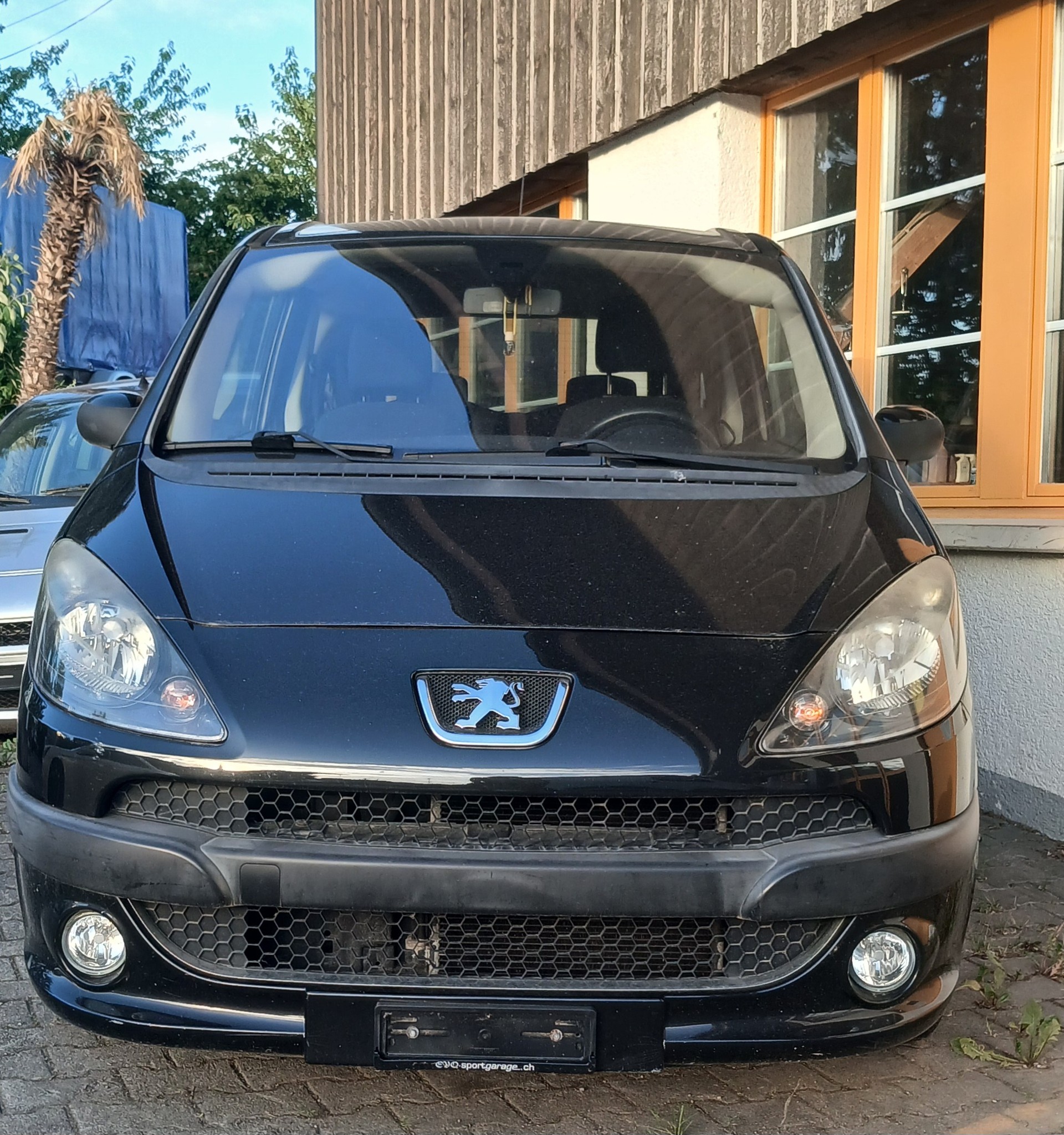 PEUGEOT 1007 1.6 Edition-image-0