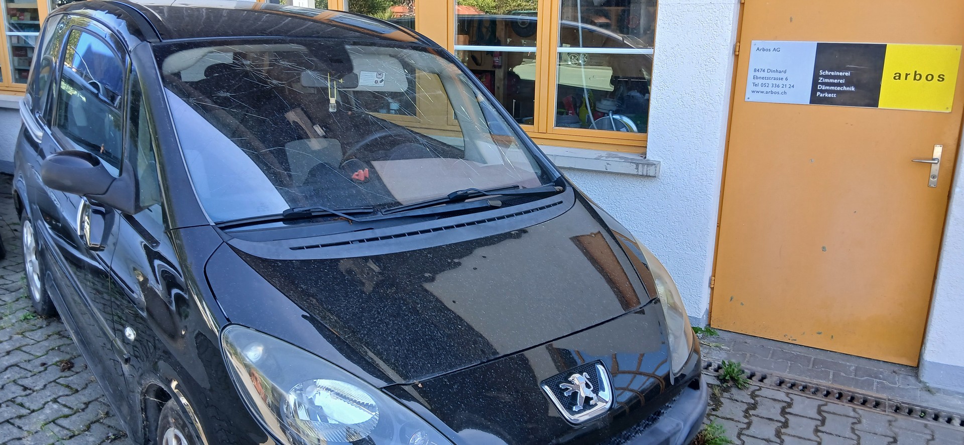 PEUGEOT 1007 1.6 Edition-image-4