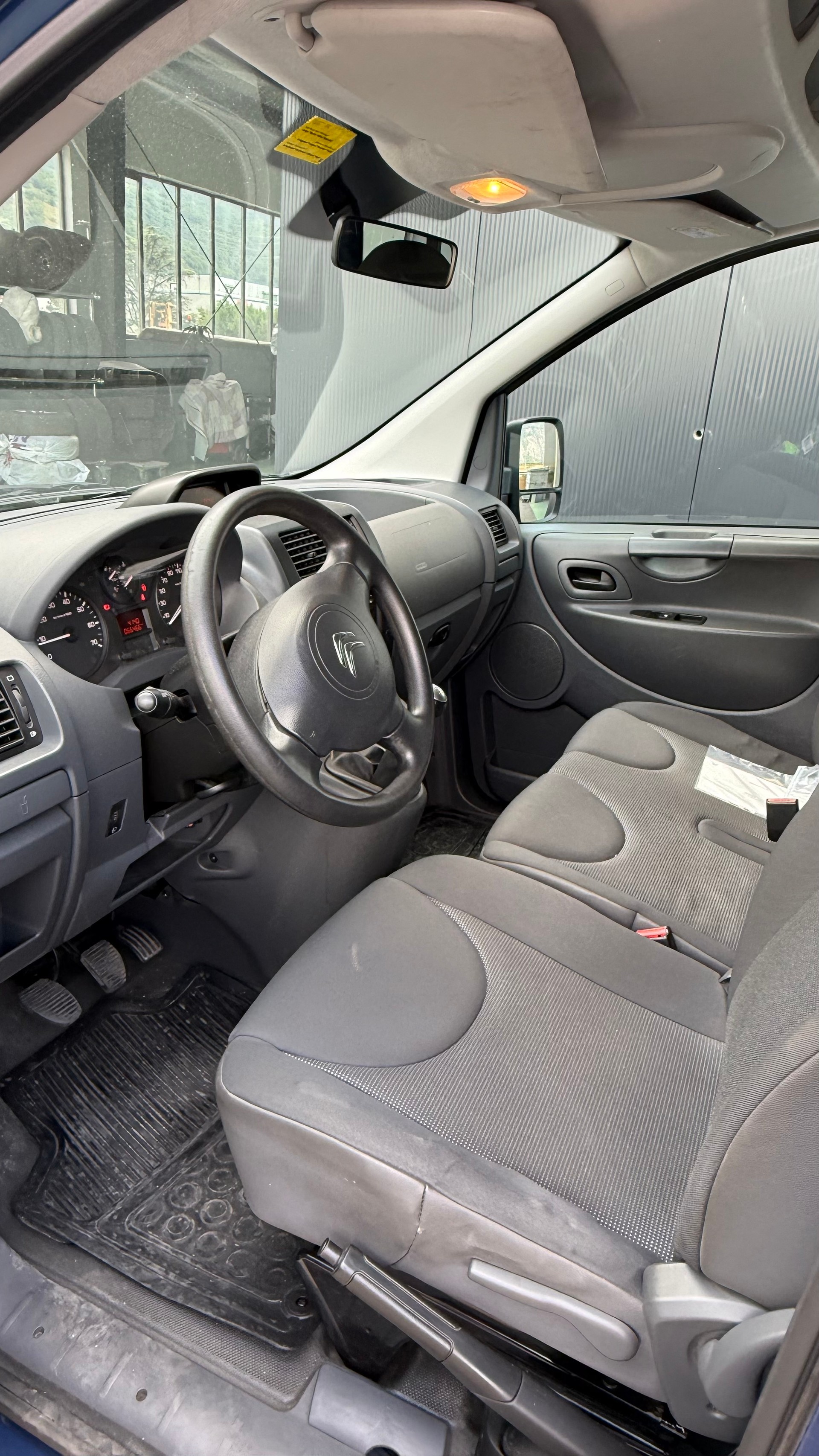 CITROEN Jumpy 2.0HDi L2H1 Seduction-image-8