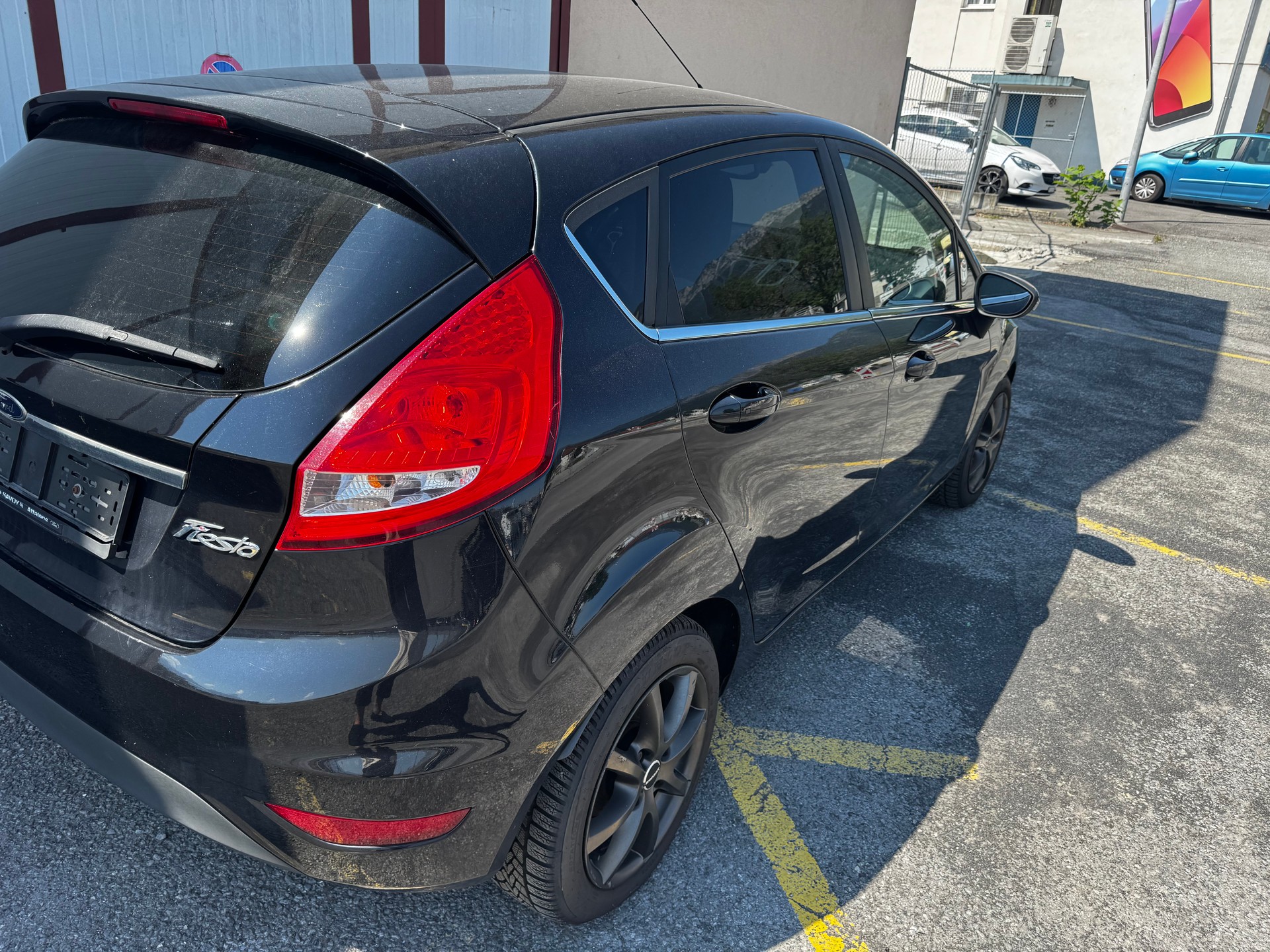 FORD Fiesta 1.6 16V Titanium-image-2