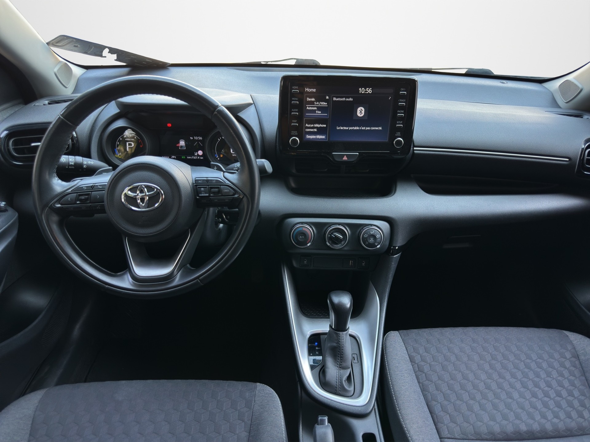 TOYOTA Yaris 1.5 Trend CVT-image-8
