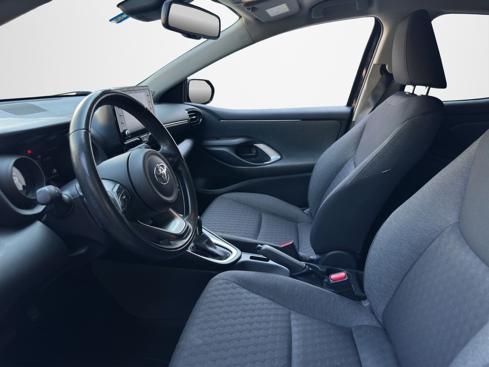 TOYOTA Yaris 1.5 Trend CVT-image-9