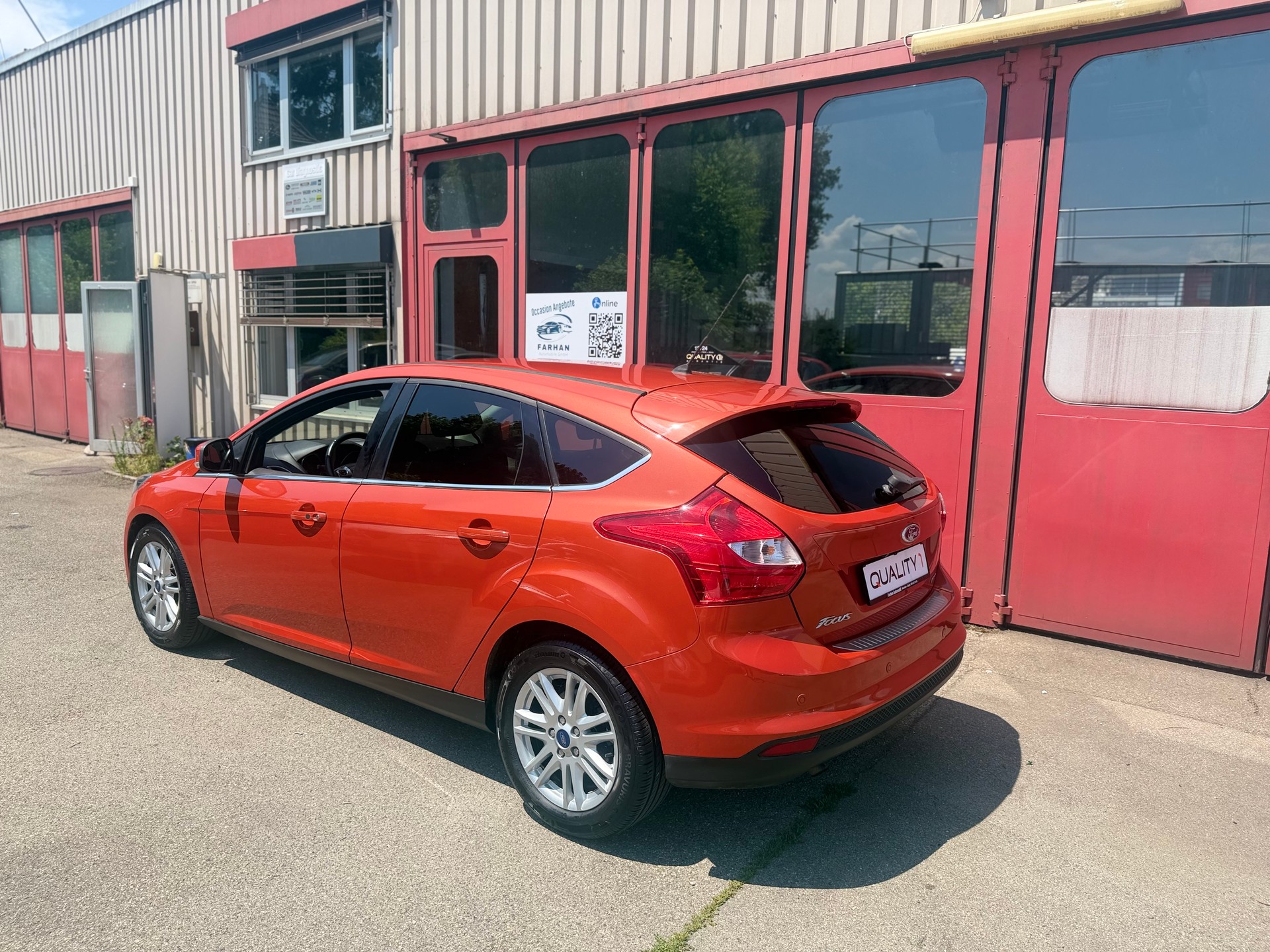 FORD Focus 1.0 SCTi Titanium-image-3