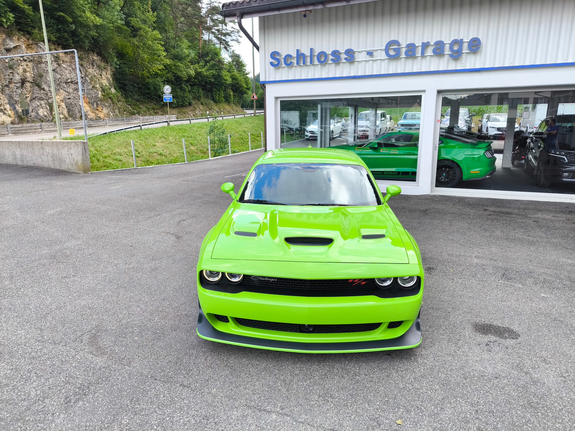 DODGE Challenger R/T Scat Pack Widebody-image-3