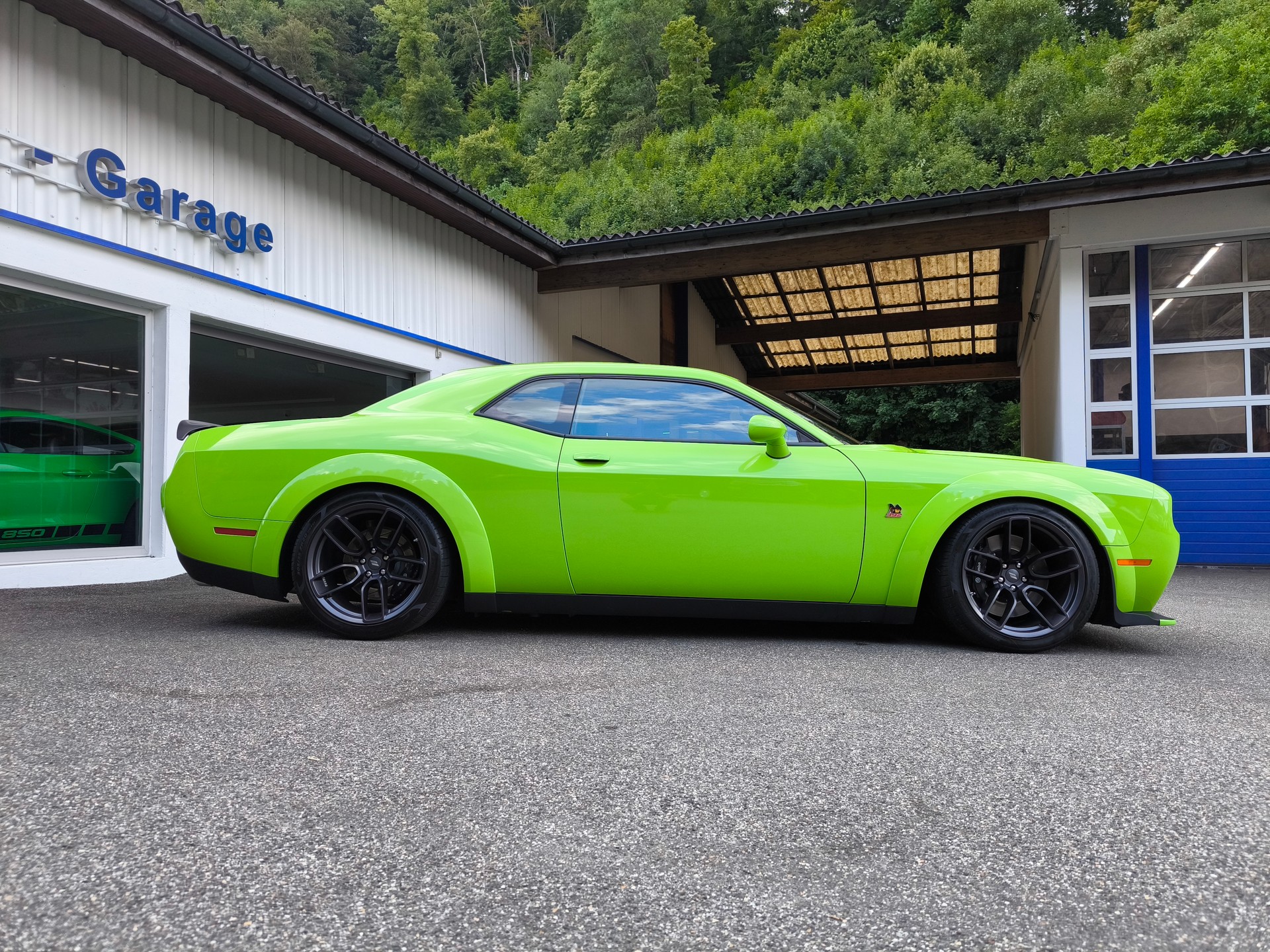 DODGE Challenger R/T Scat Pack Widebody-image-15