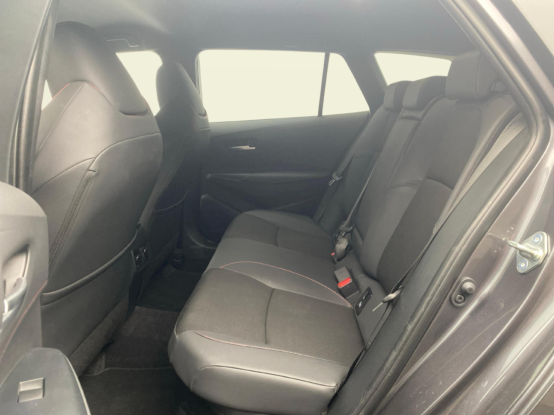 TOYOTA Corolla Touring Sports 2.0 HSD GR Sport-image-3