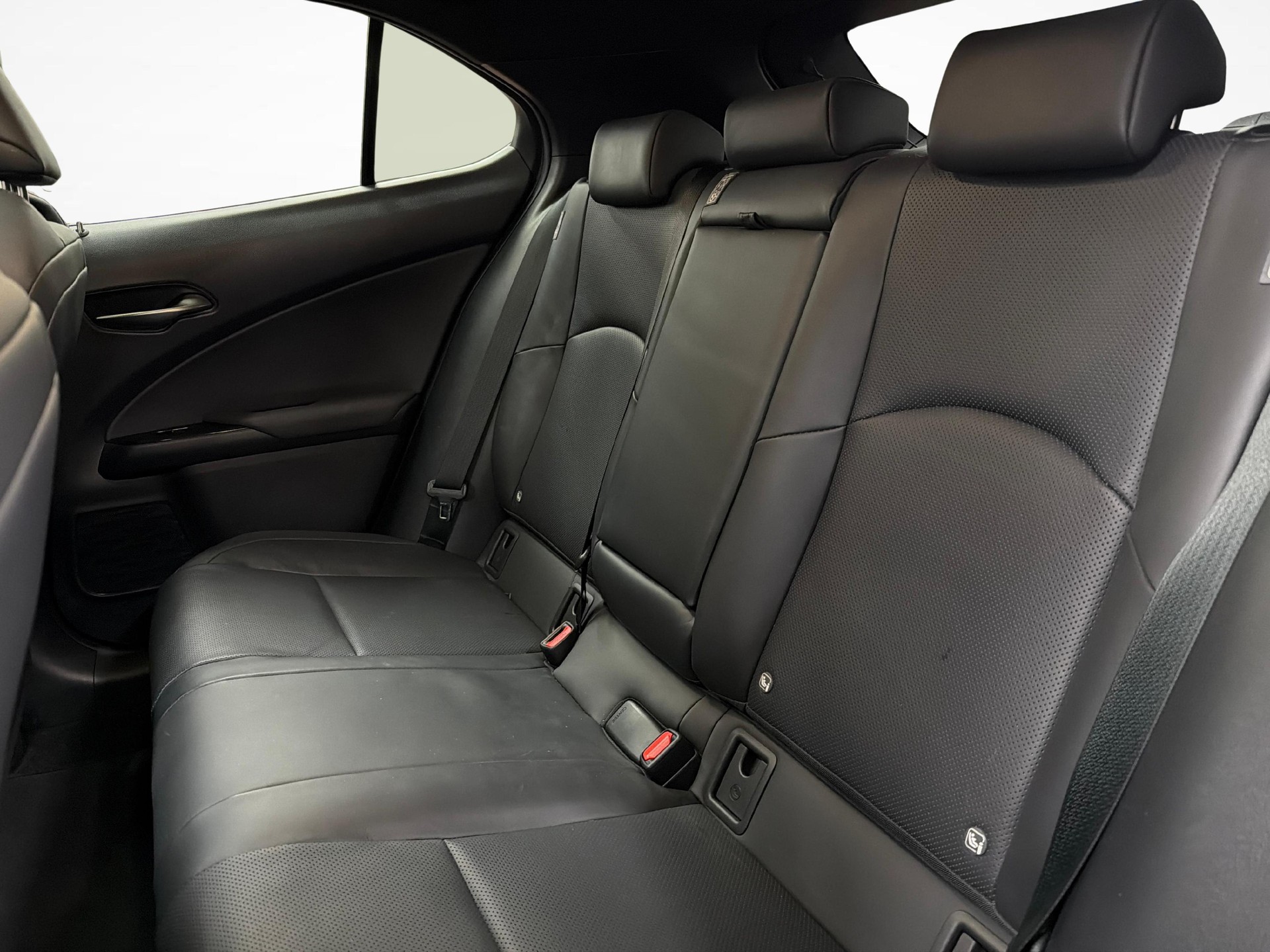 LEXUS UX 250h Excellence-image-10