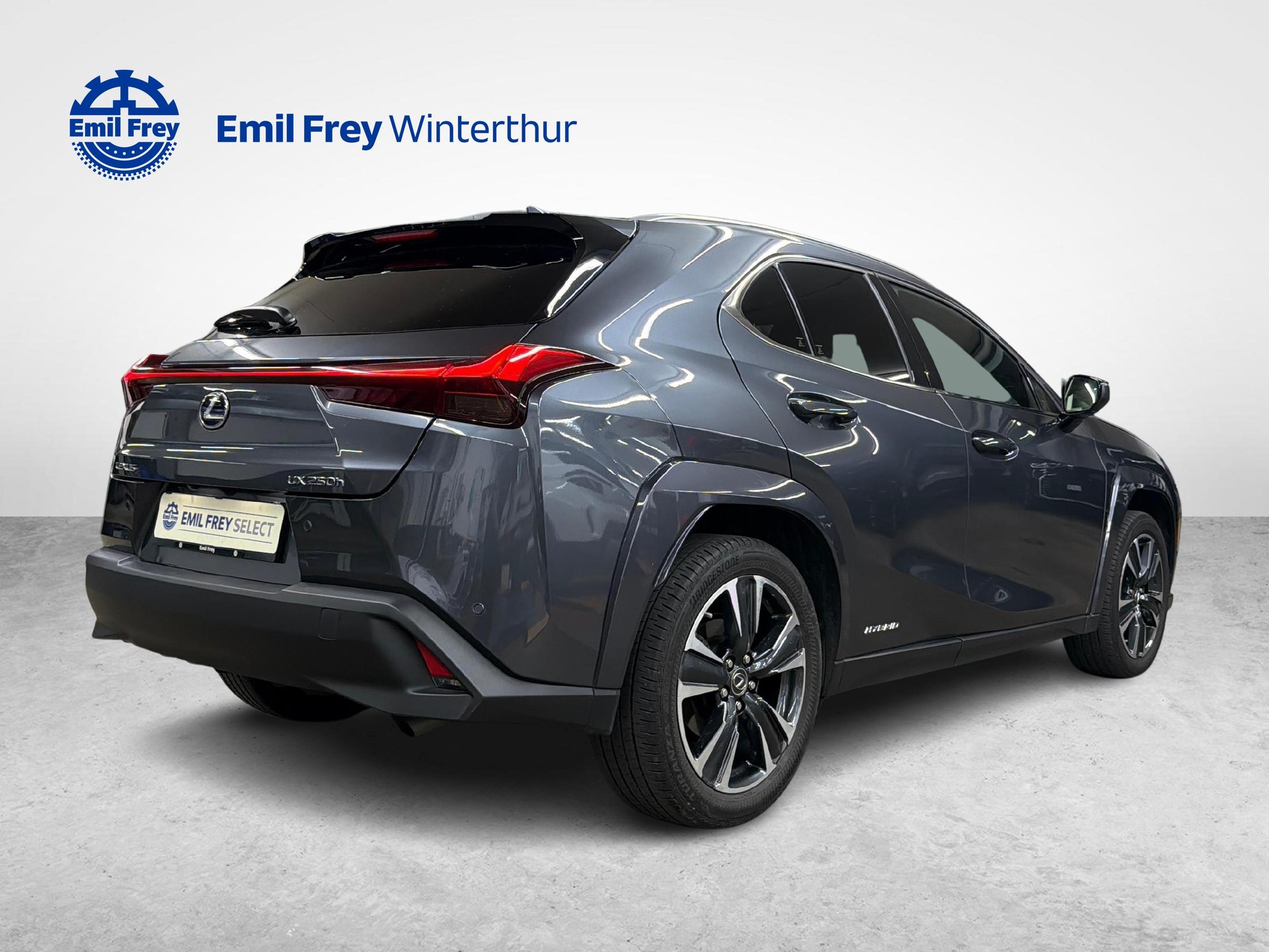 LEXUS UX 250h Excellence-image-4