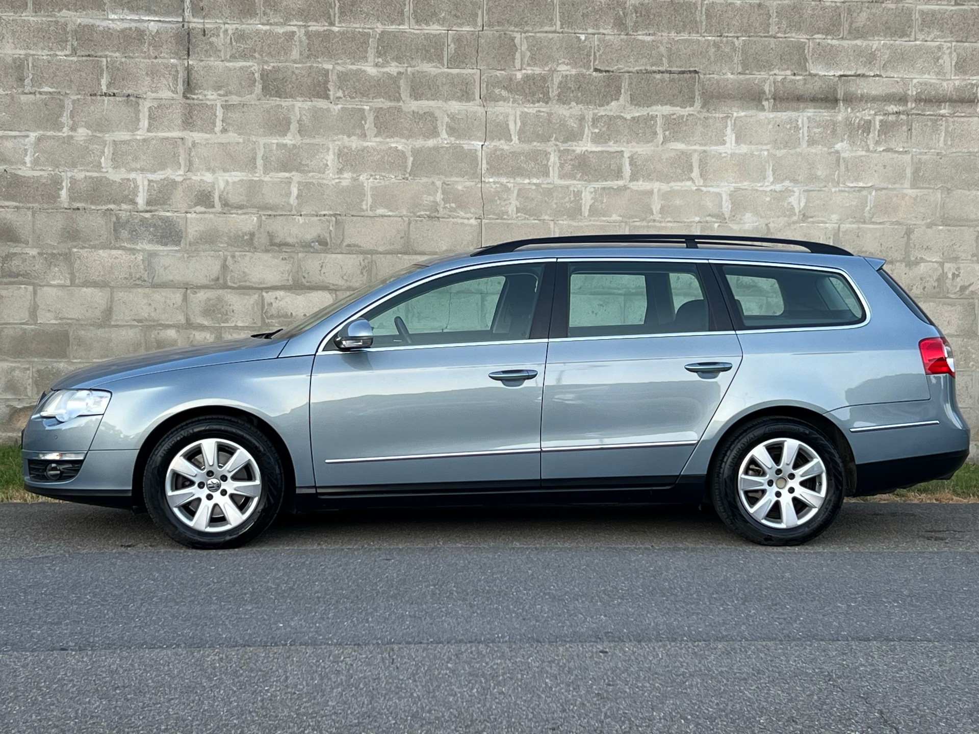 VW Passat Variant 1.8 TSI Comfortline-image-1