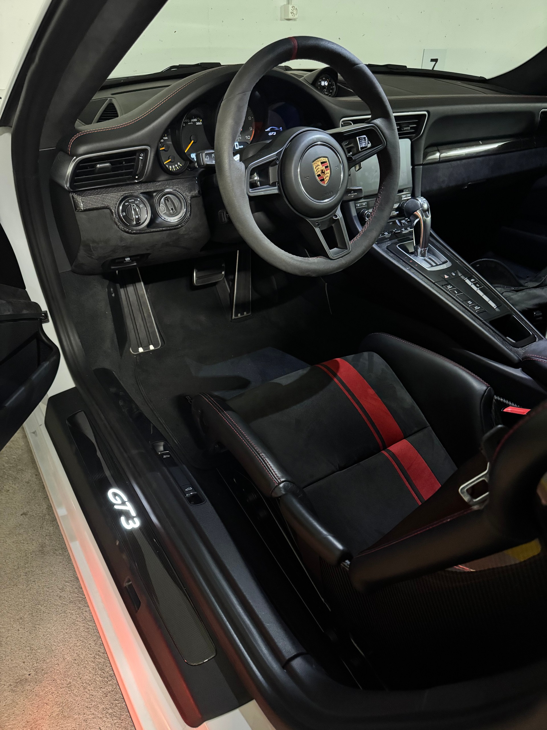 PORSCHE 4.0 GT3 PDK-image-5