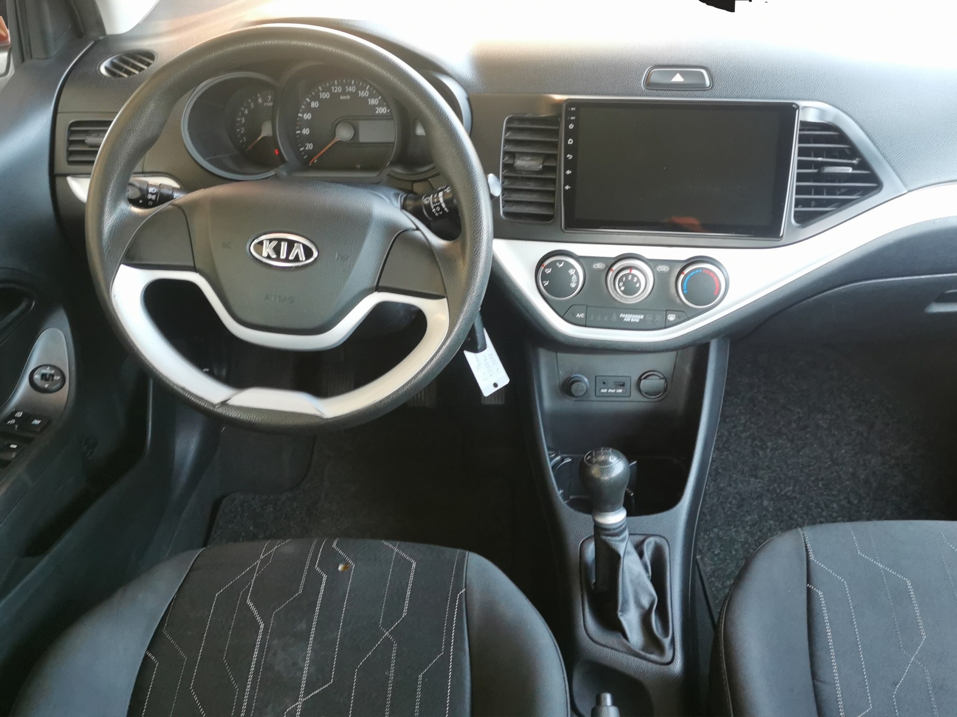 KIA Picanto 1.0 CVVT Trend-image-15