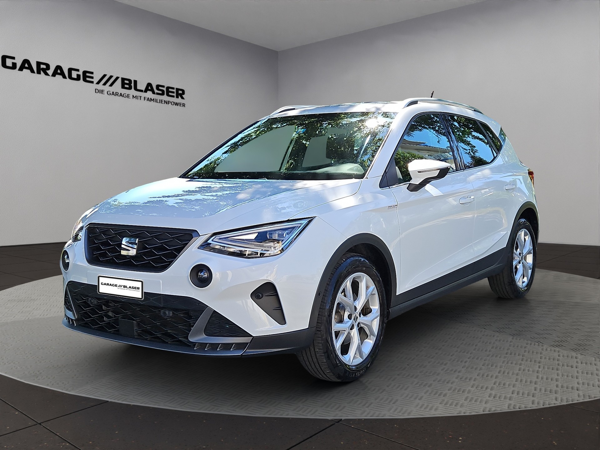 SEAT Arona 1.0 TSI Eco Hola FR DSG-image-0