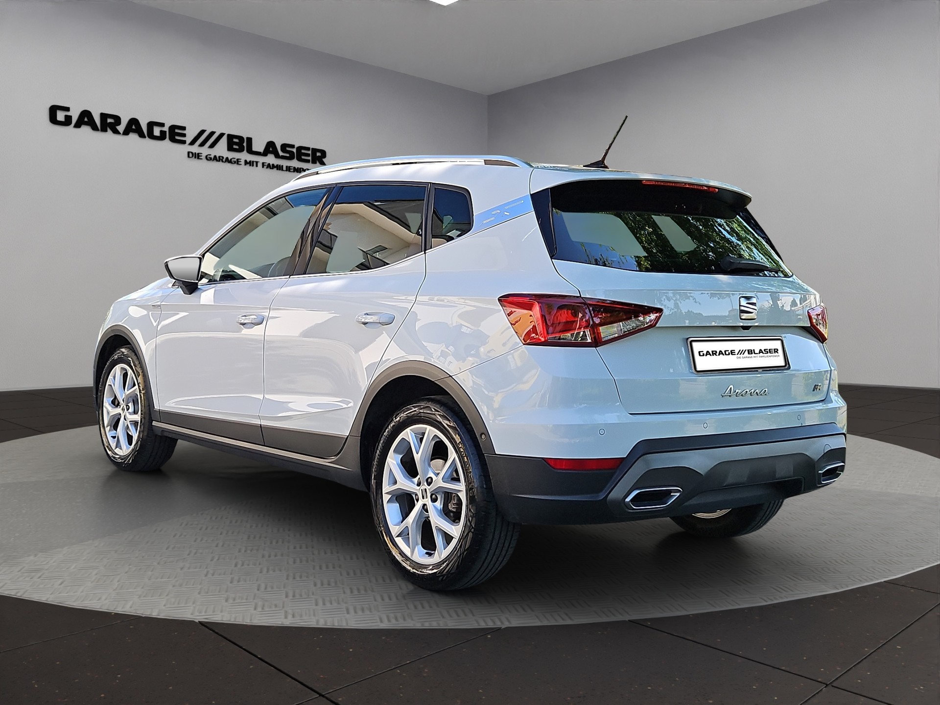 SEAT Arona 1.0 TSI Eco Hola FR DSG-image-2