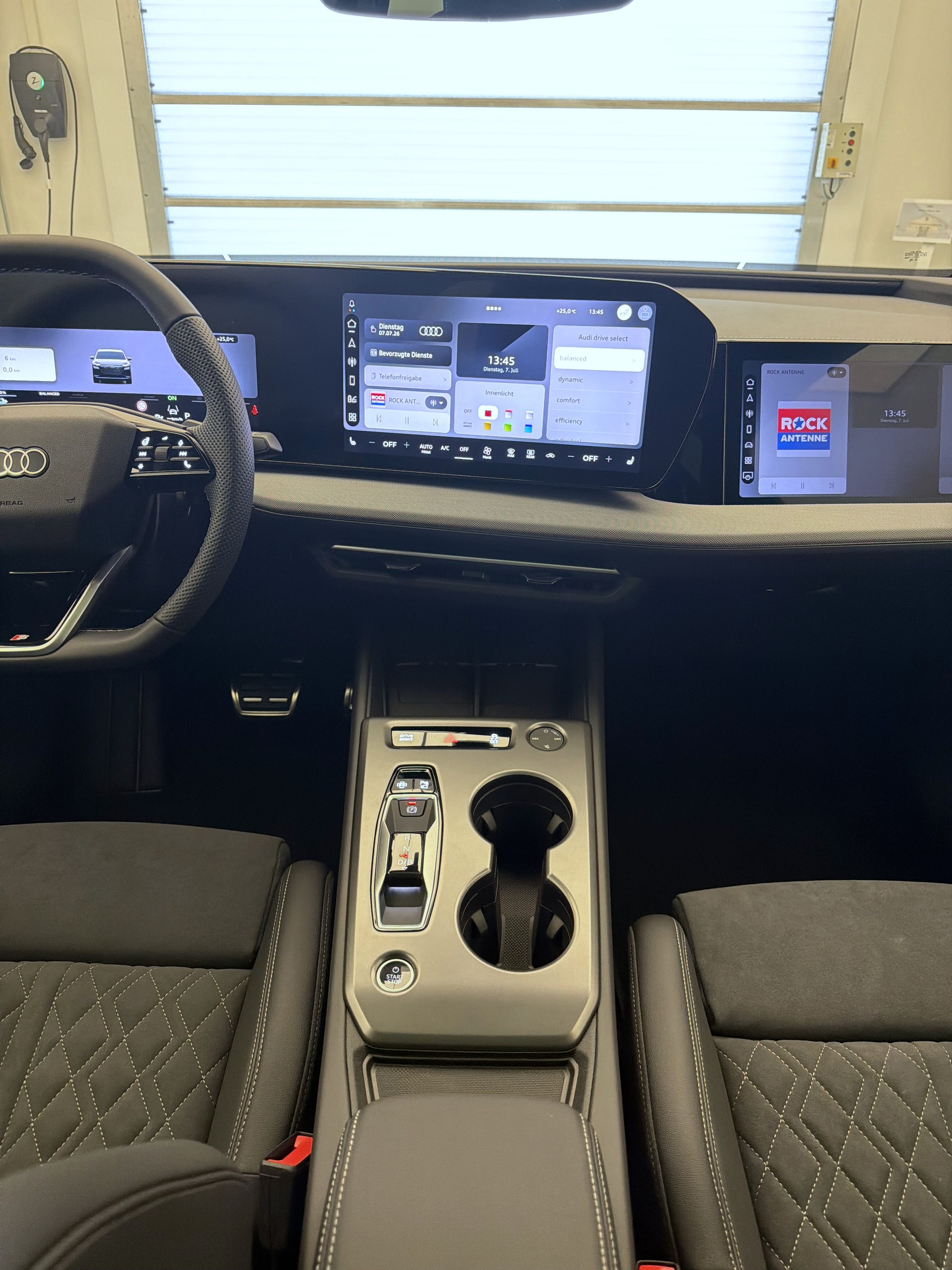 AUDI Q4 e-tron SUV quattro performance-image-11