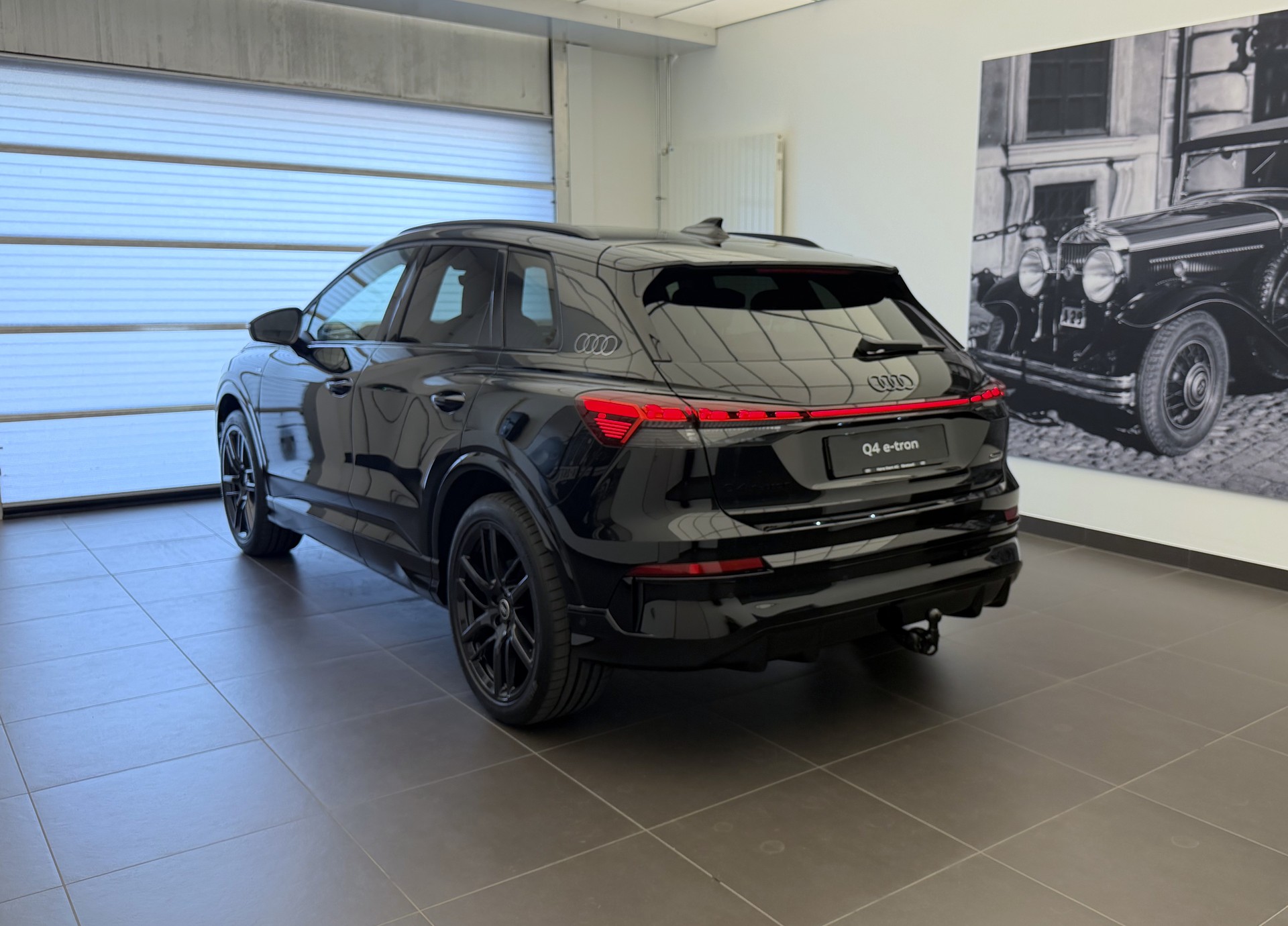 AUDI Q4 e-tron SUV quattro performance-image-25