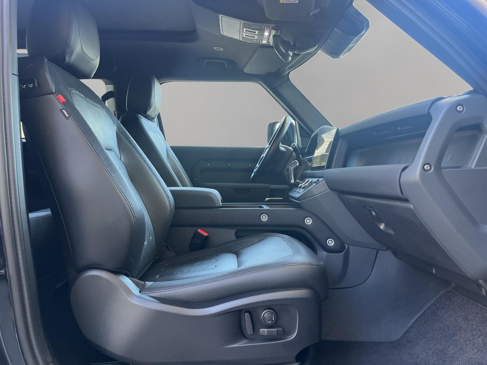 LAND ROVER Defender 90 3.0D I6 300 X-Dynamics SE AT8 (CH)-image-10