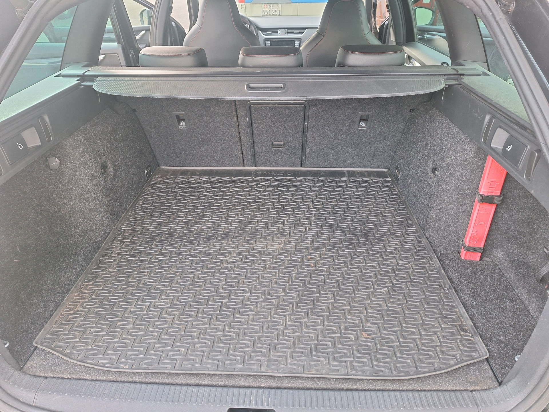 SKODA 2.0 TDI 184 RS 4x4 DSG-image-9