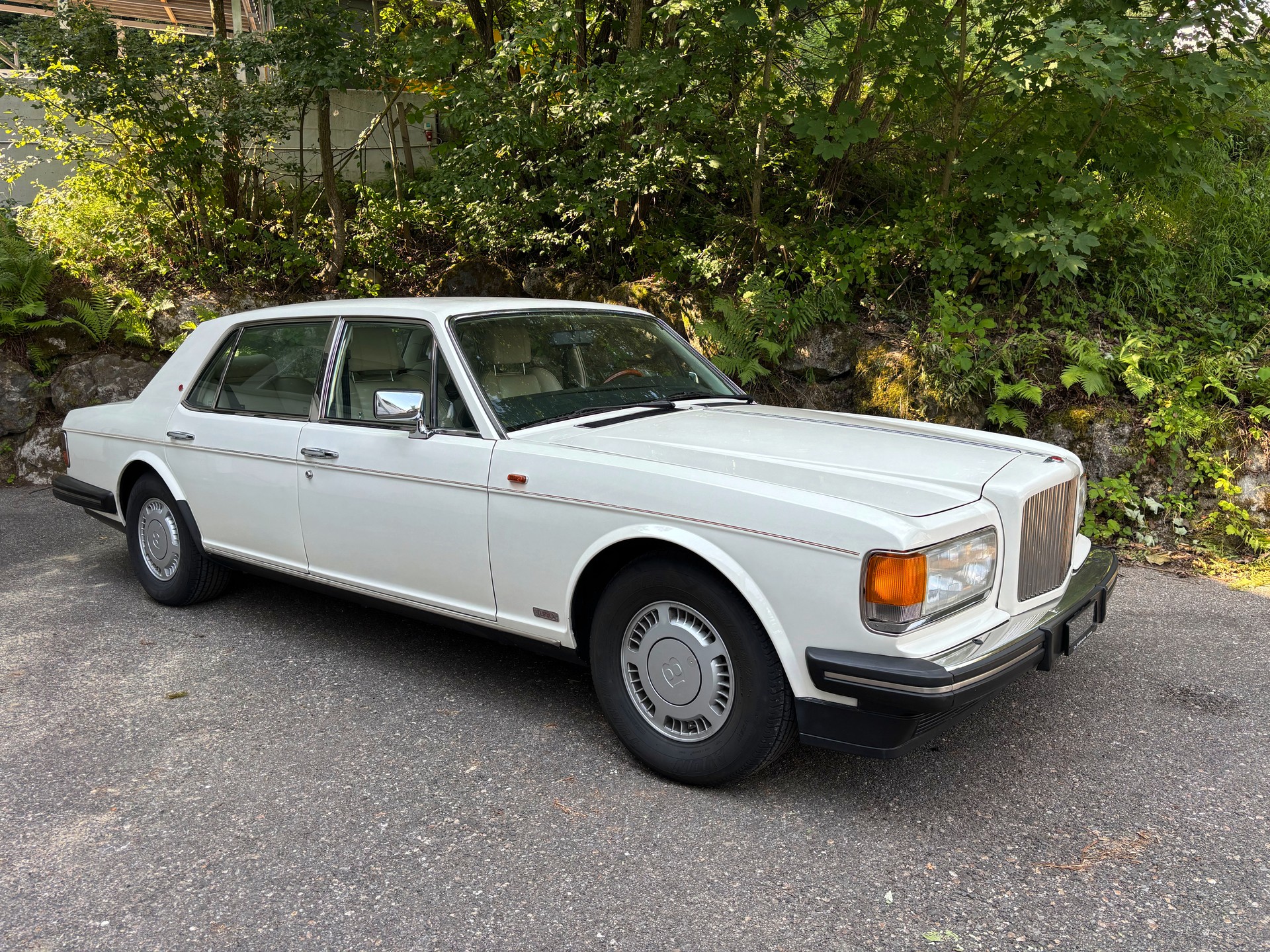 BENTLEY R LWB-image-2