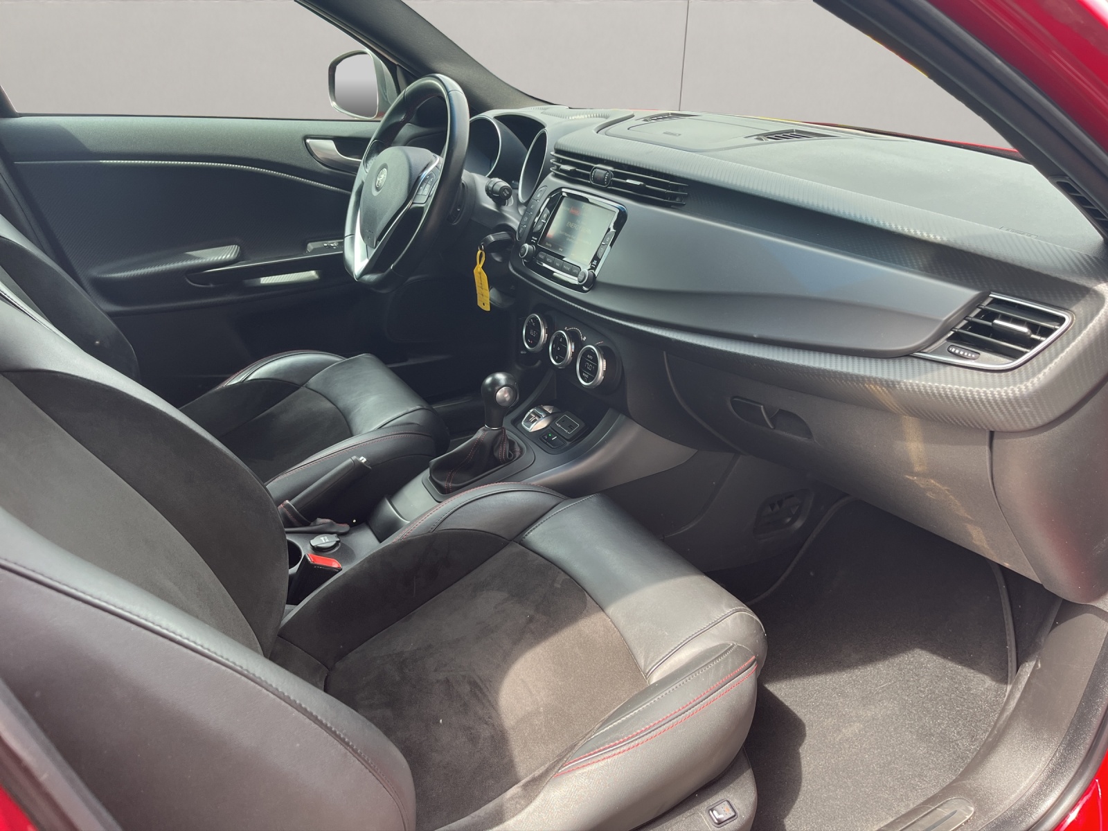 ALFA ROMEO Giulietta 1750 TBi Veloce TCT-image-13