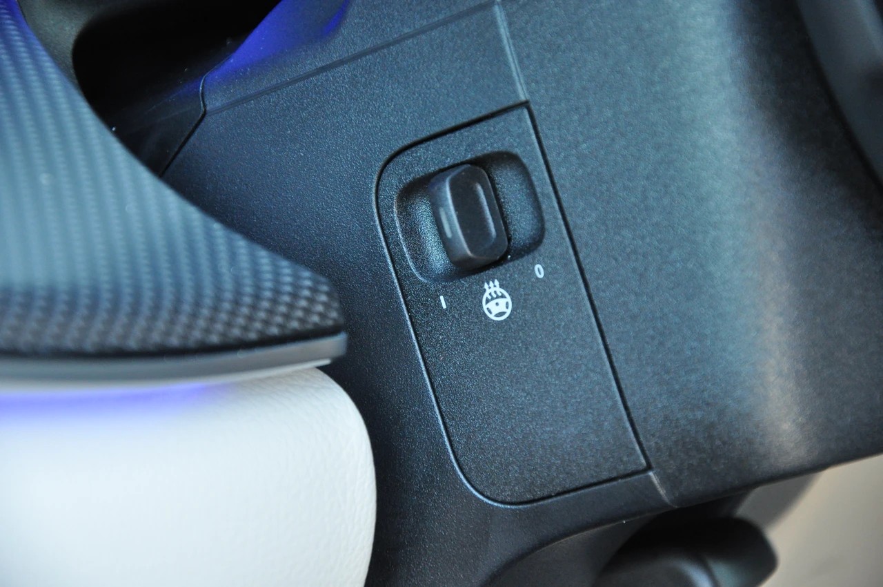 MERCEDES-BENZ V 300 d extralang 4Matic 9G-Tronic SWISS EDITION AMG Line-image-22