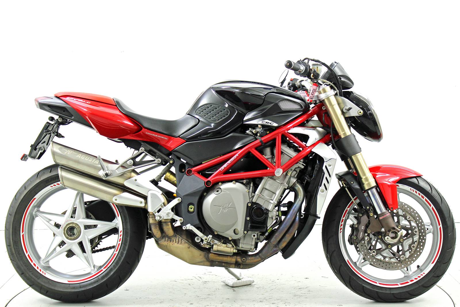 MV AGUSTA B4 Brutale 910-showroom-element-3